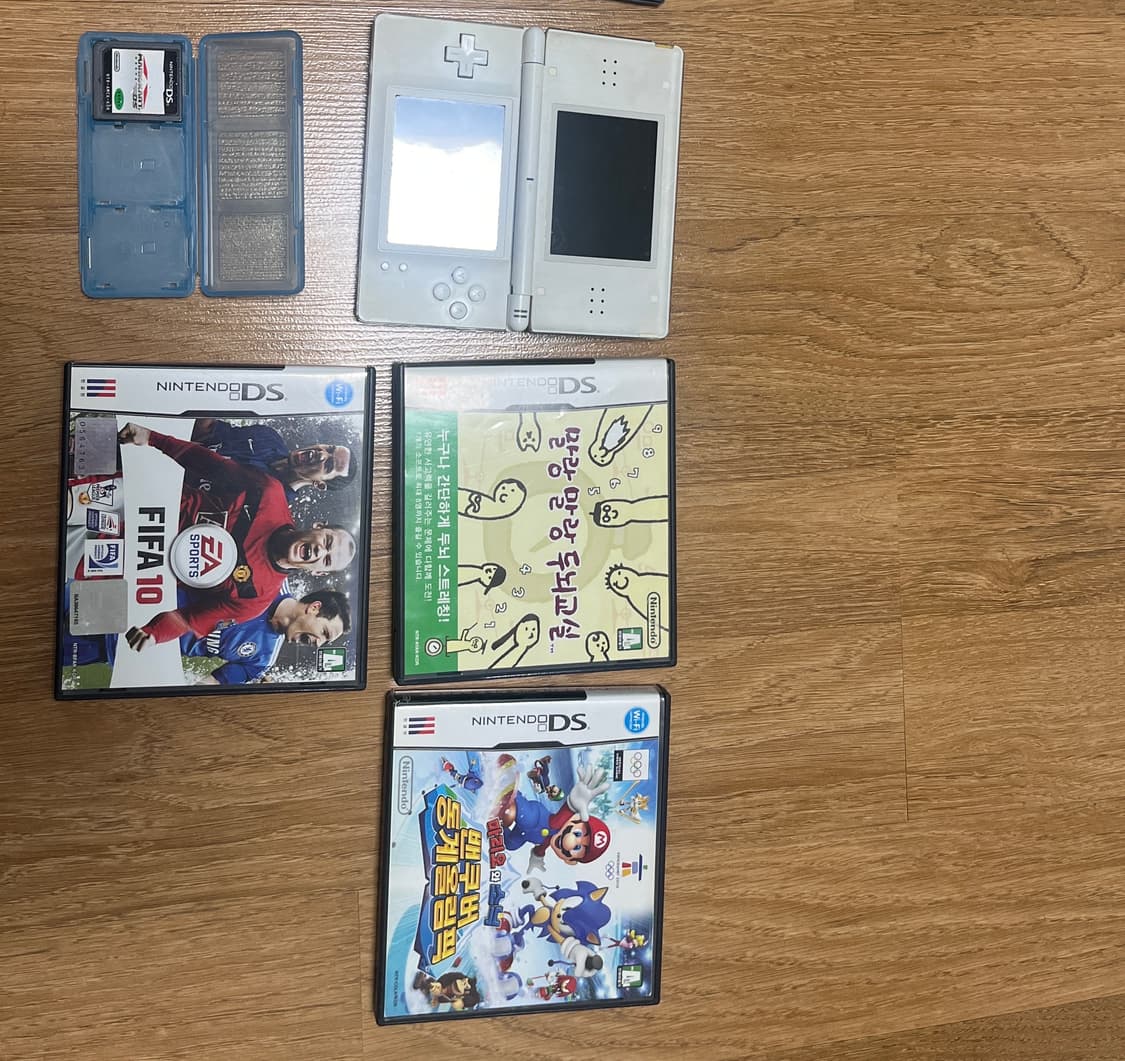 닌텐도 DS Lite 화이트+게임팩 4게+충전기 상품이미지1