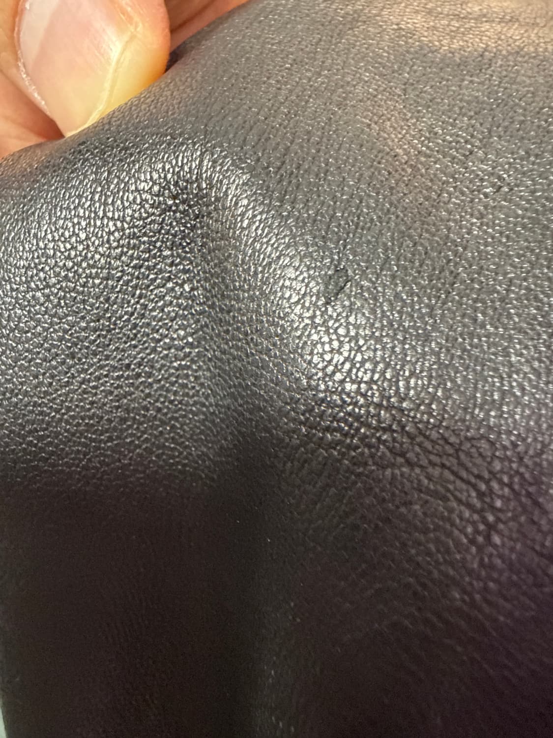 엔벨로프 레더 호보백 상품이미지5