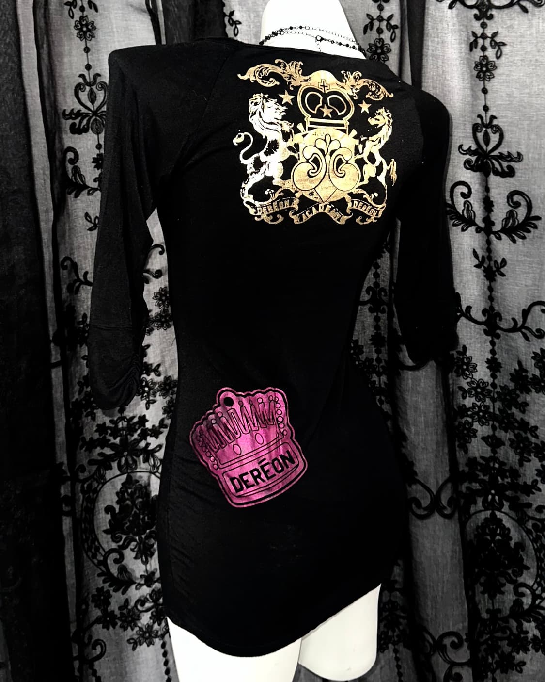 gold foil graphic slim fit dress 상품이미지4