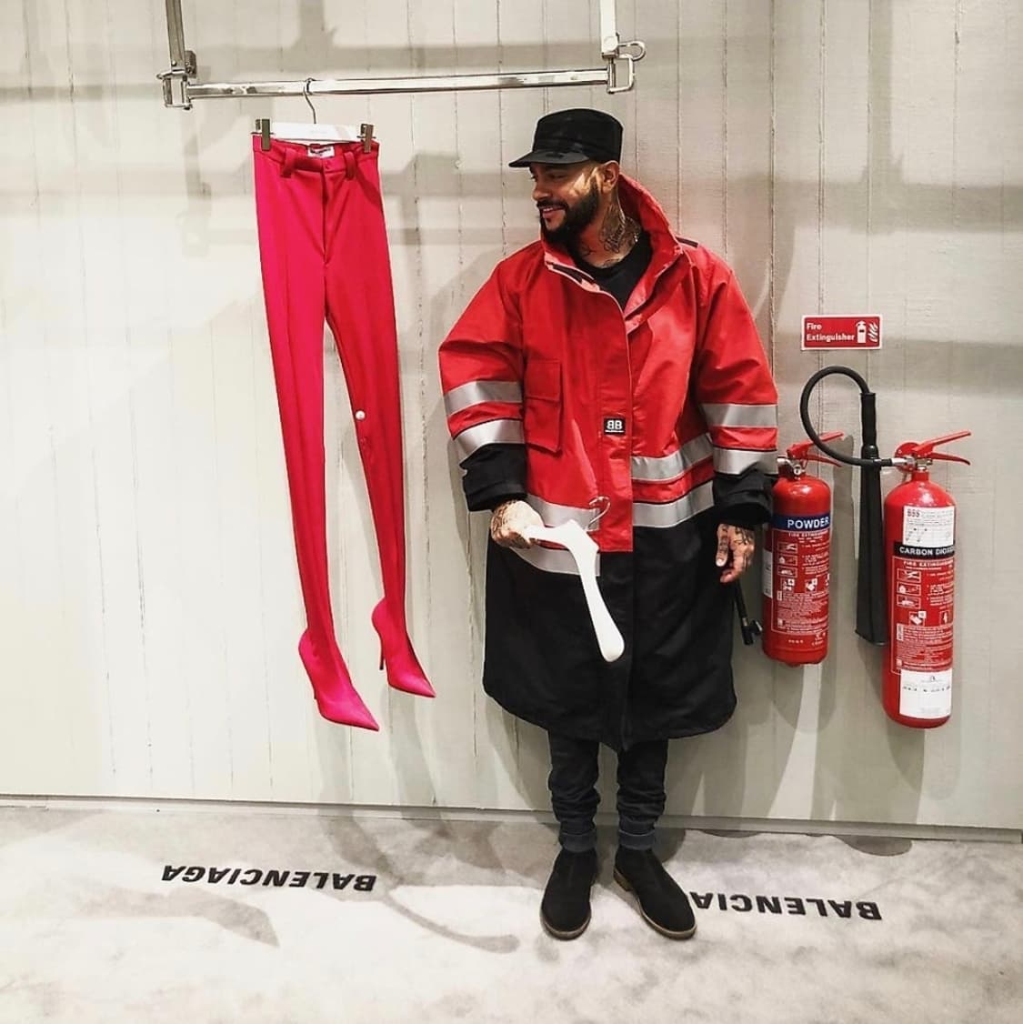 (제이홉 착용)발렌시아가 18F/W 비대칭 풀드 파카 자켓 40 정품 상품이미지10