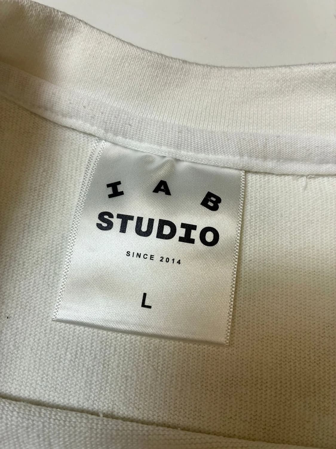 아이앱스튜디오 빅로고 오버핏 반팔 티셔츠 PN9041 상품이미지9