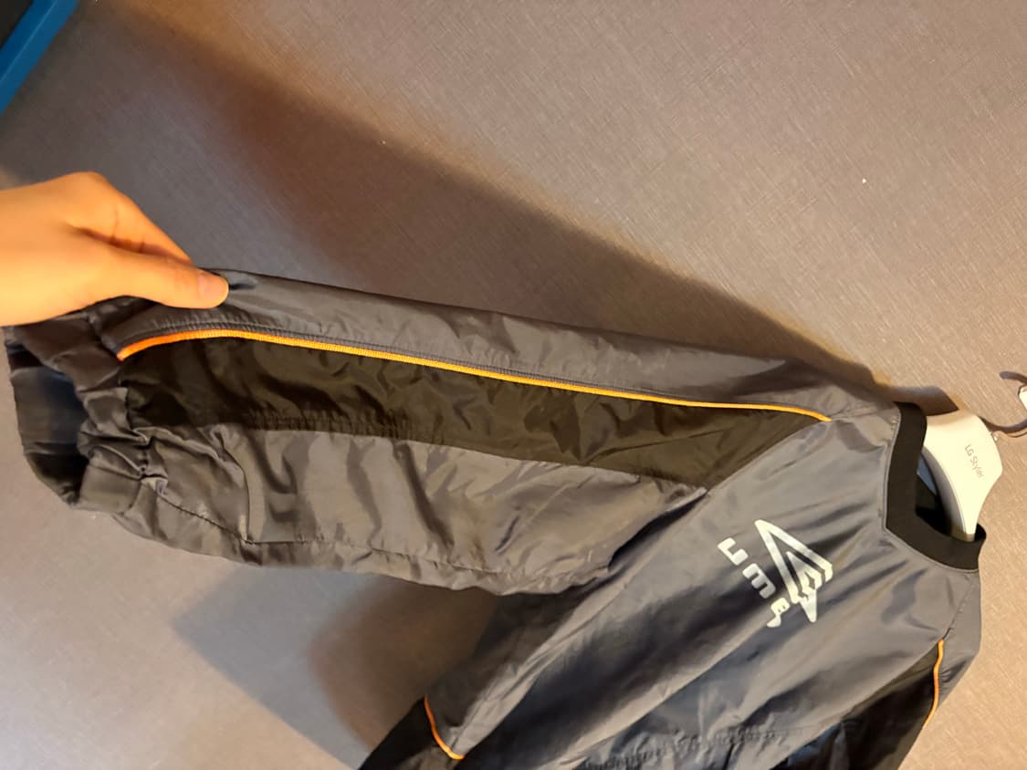 엄브로 UMBRO 바람막이 150 사이즈 상품이미지4