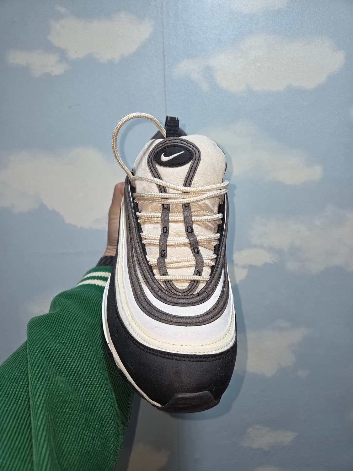 나이키 에어맥스 97 블랙 팬텀 코코넛 밀크 상품이미지7