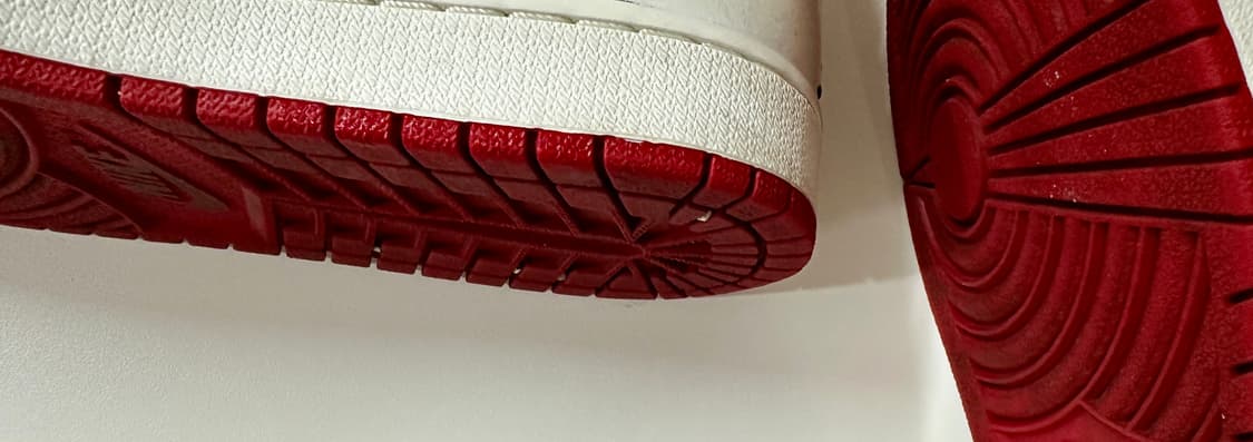 나이키 조던 1 미드 화이트 짐 레드 270 상품이미지3