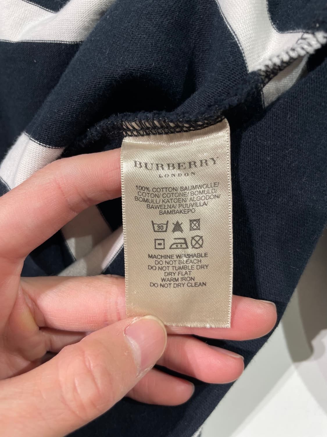 버버리 빅 기마로고 스트라이프 럭비티 상품이미지8