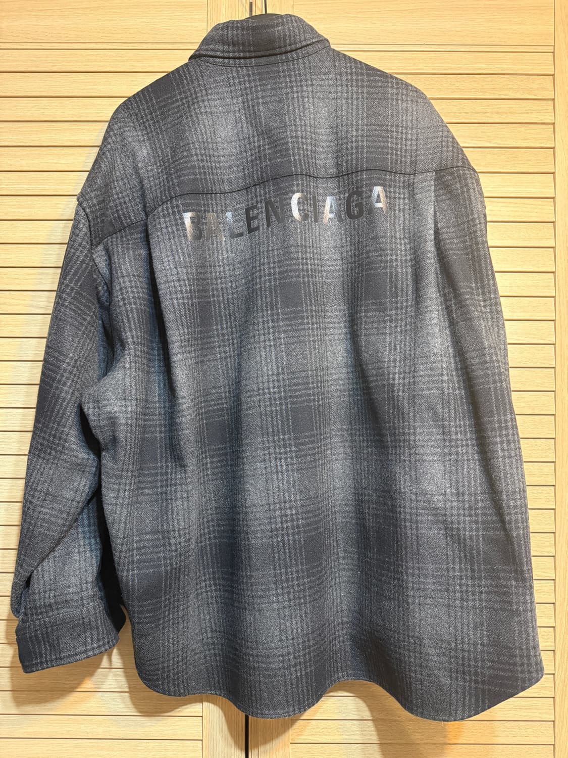 발렌시아가 플란넬 셔츠 자켓 1 상품이미지2
