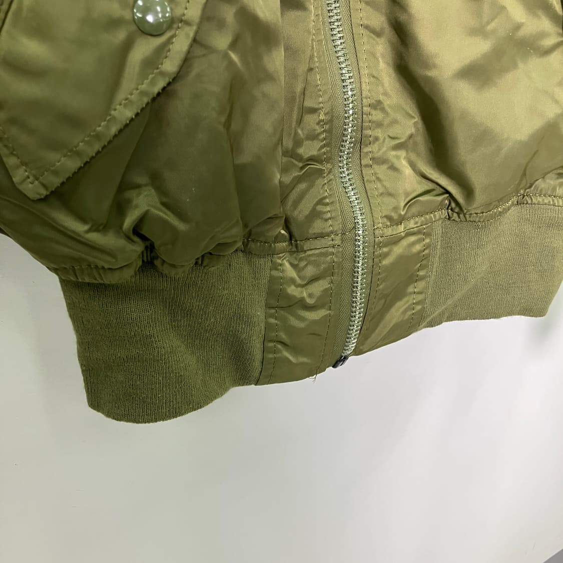 알파인더스트리 카키 ma-1 항공 점퍼 M 상품이미지7