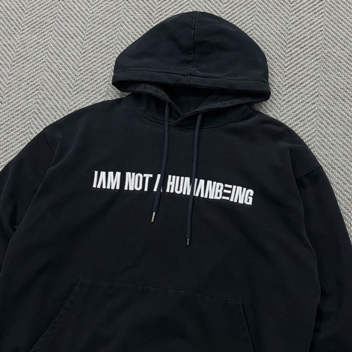 아임낫어휴먼비잉 자수 후드티 v2122 상품이미지3