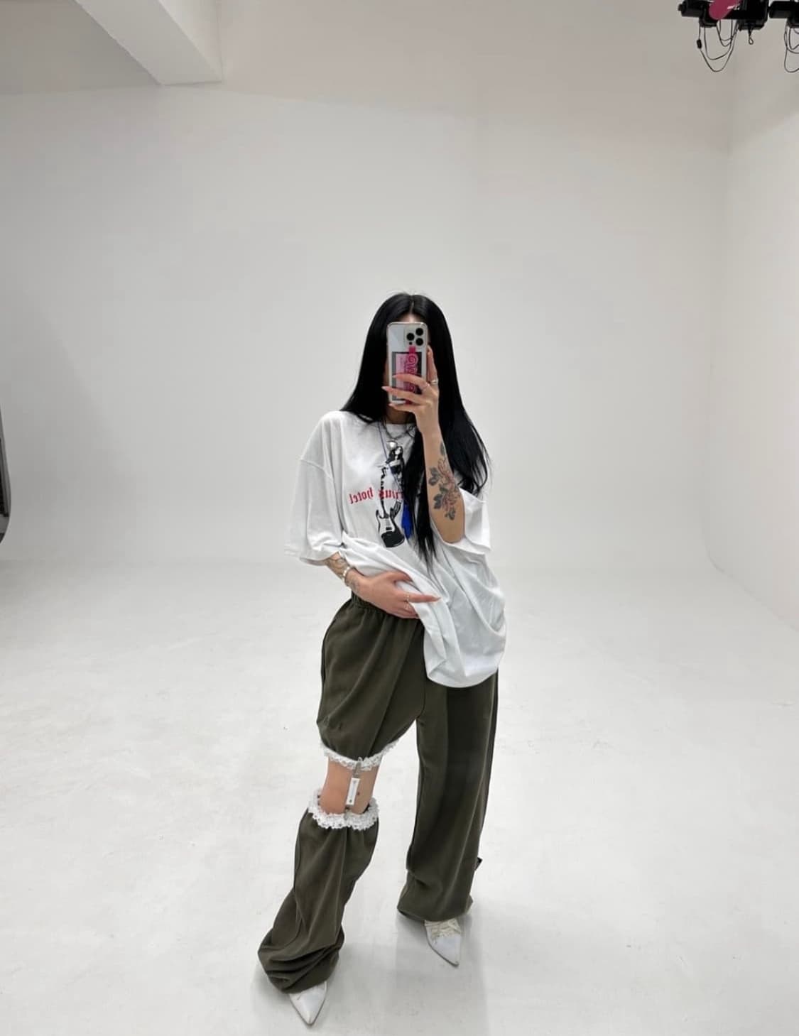 미스테리어스 호텔 가터벨트 팬츠 블랙 상품이미지1