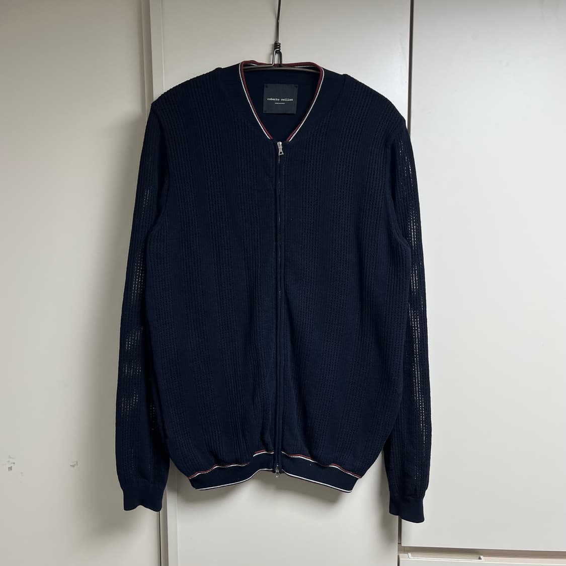 로베르토콜리나 펀칭디테일 v넥 니트집업 상품이미지2