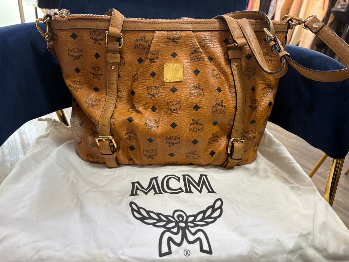 엠씨엠투웨이백 상품이미지1