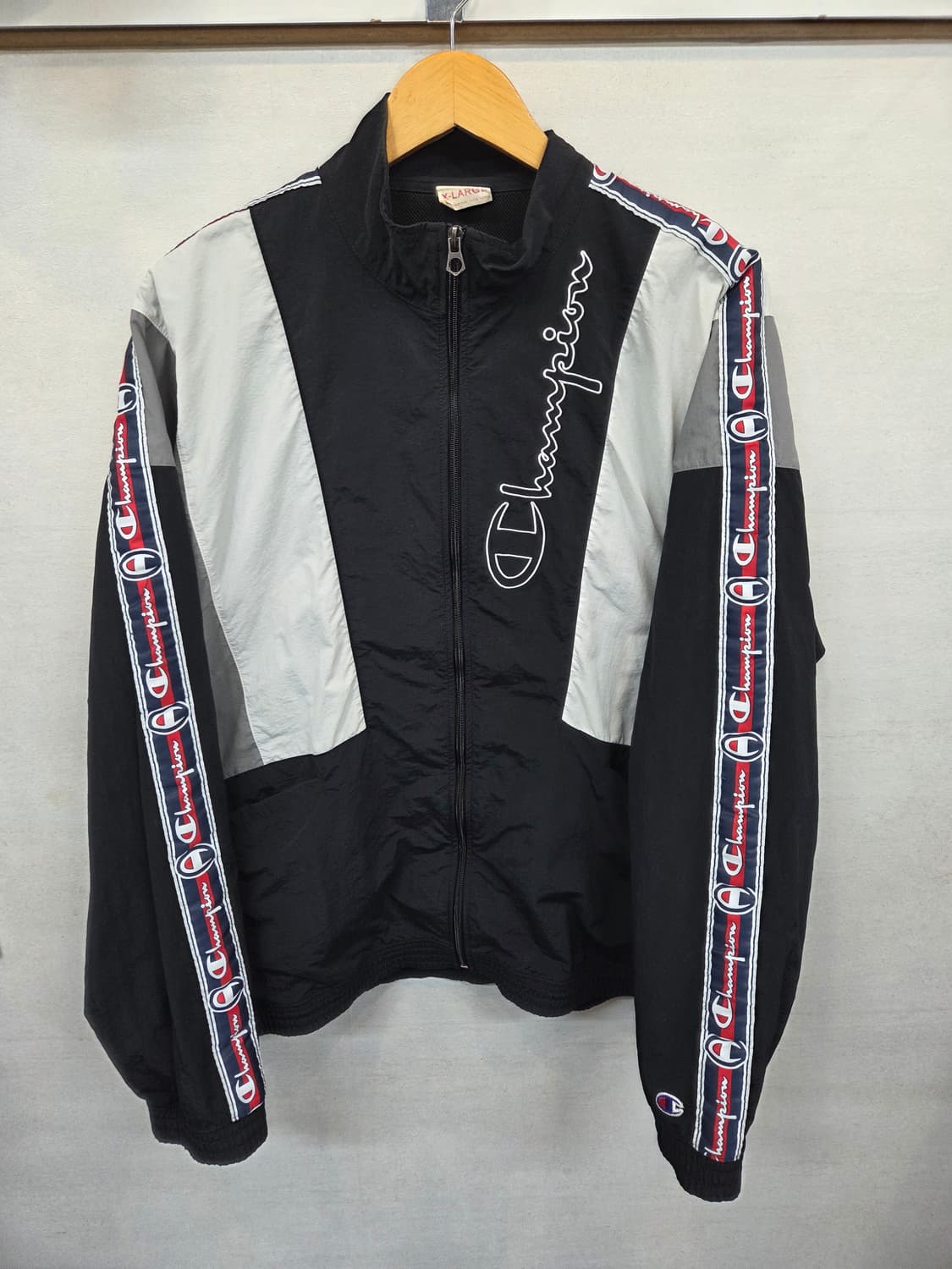 챔피온 올드스쿨 배색 테이프로고 우븐 바람막이 트랙자켓 xl 상품이미지1