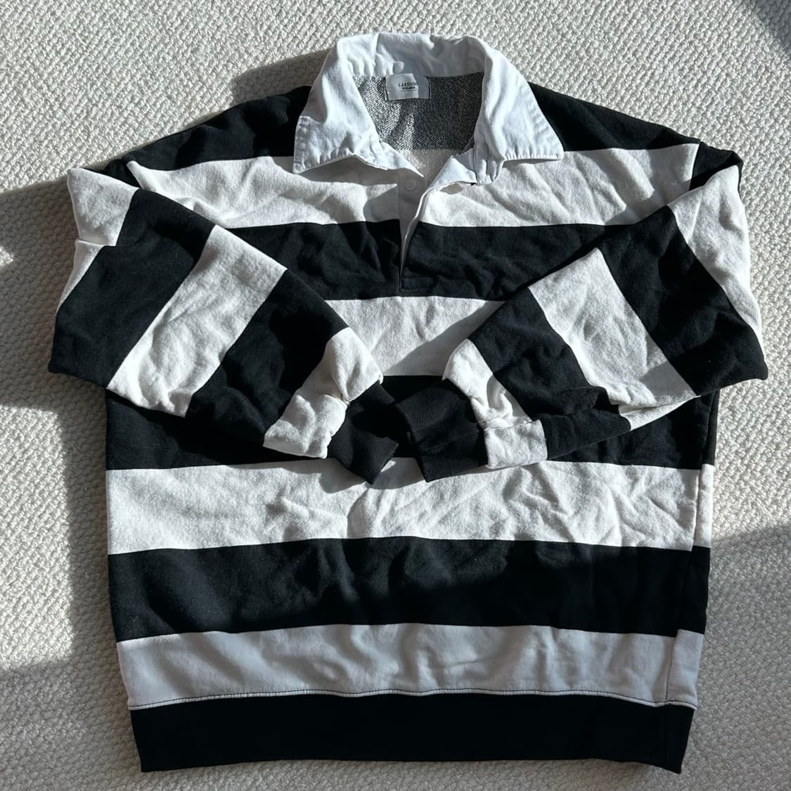 L.A.B Studio 스트라이프 카라 맨투맨  상품이미지1