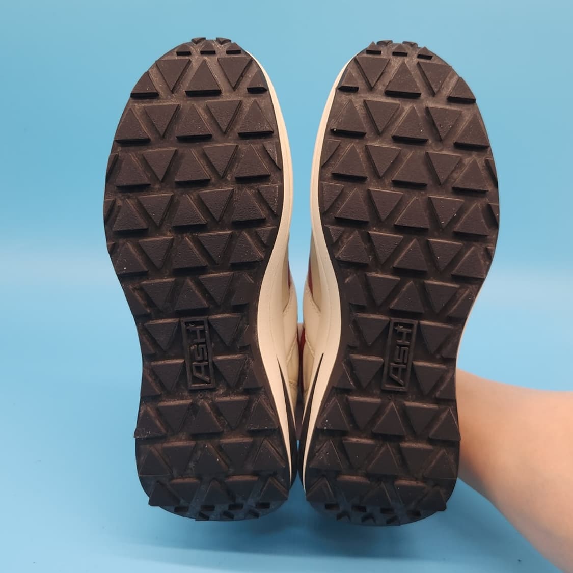 ooo 아쉬 스파이더 여성스니커즈 240 굽5 상품이미지3