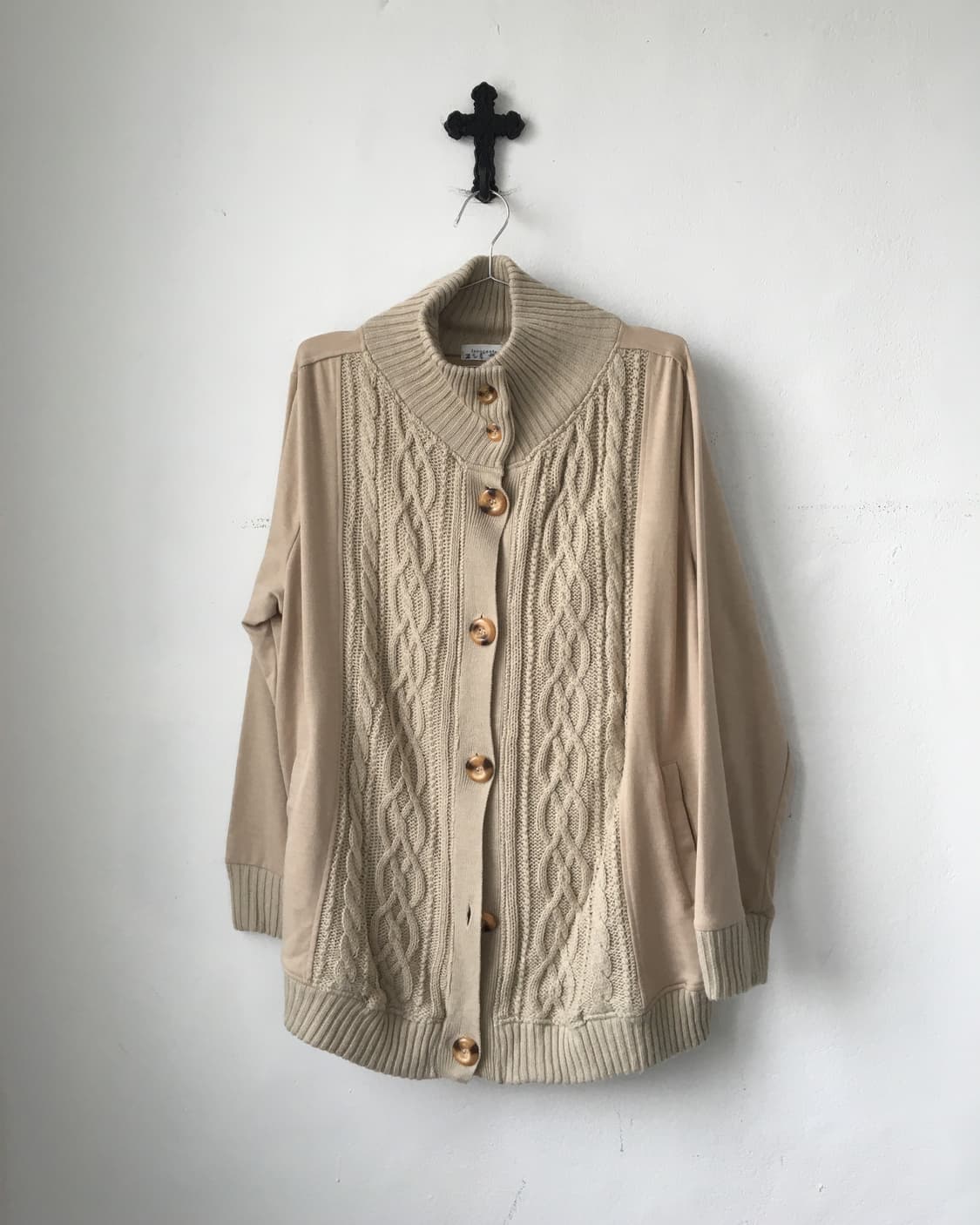 Cable pattern high neck knit cardigan 상품이미지2