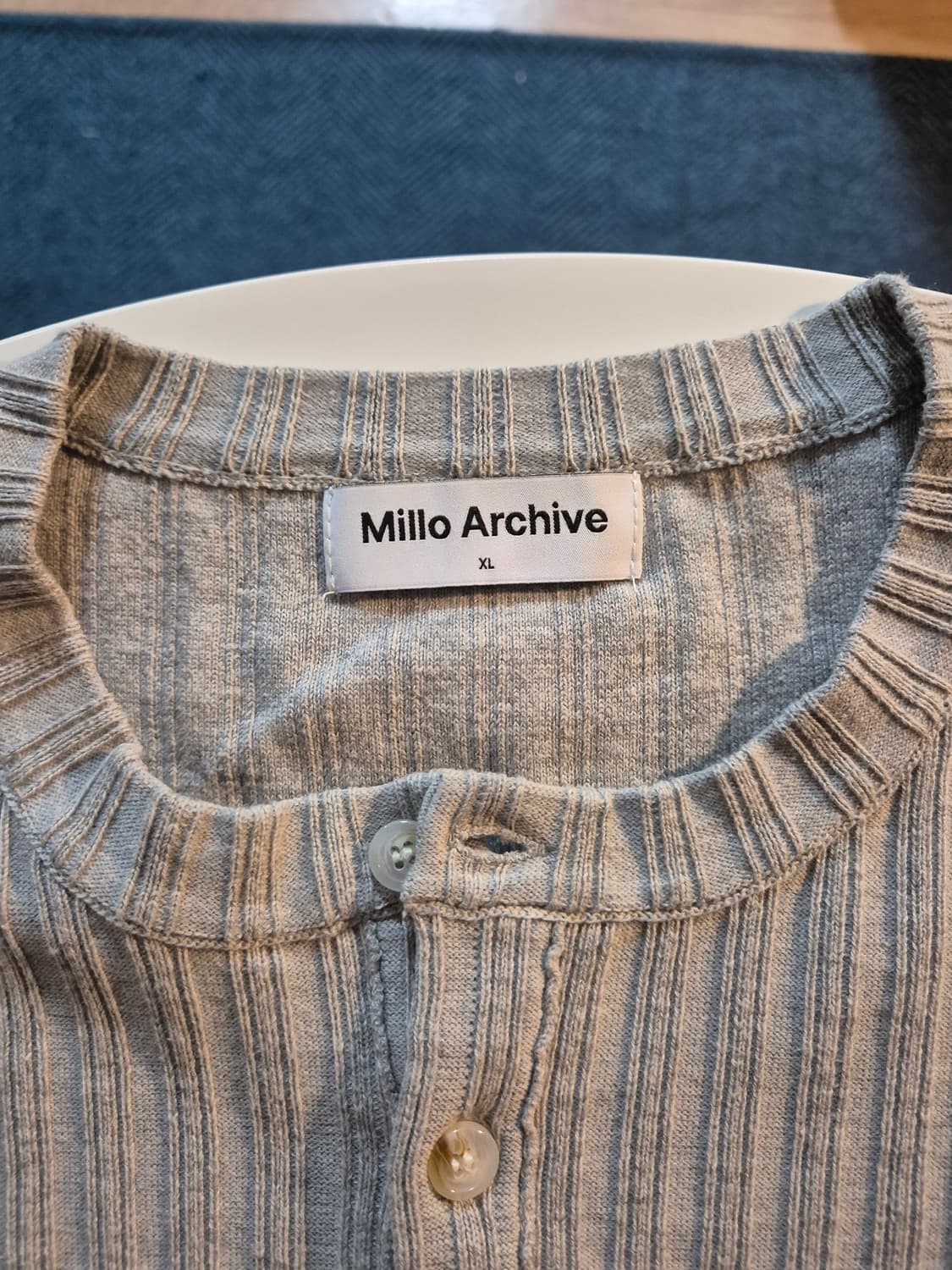 밀로아카이브 헨리넥니트 XL 그레이 상품이미지3