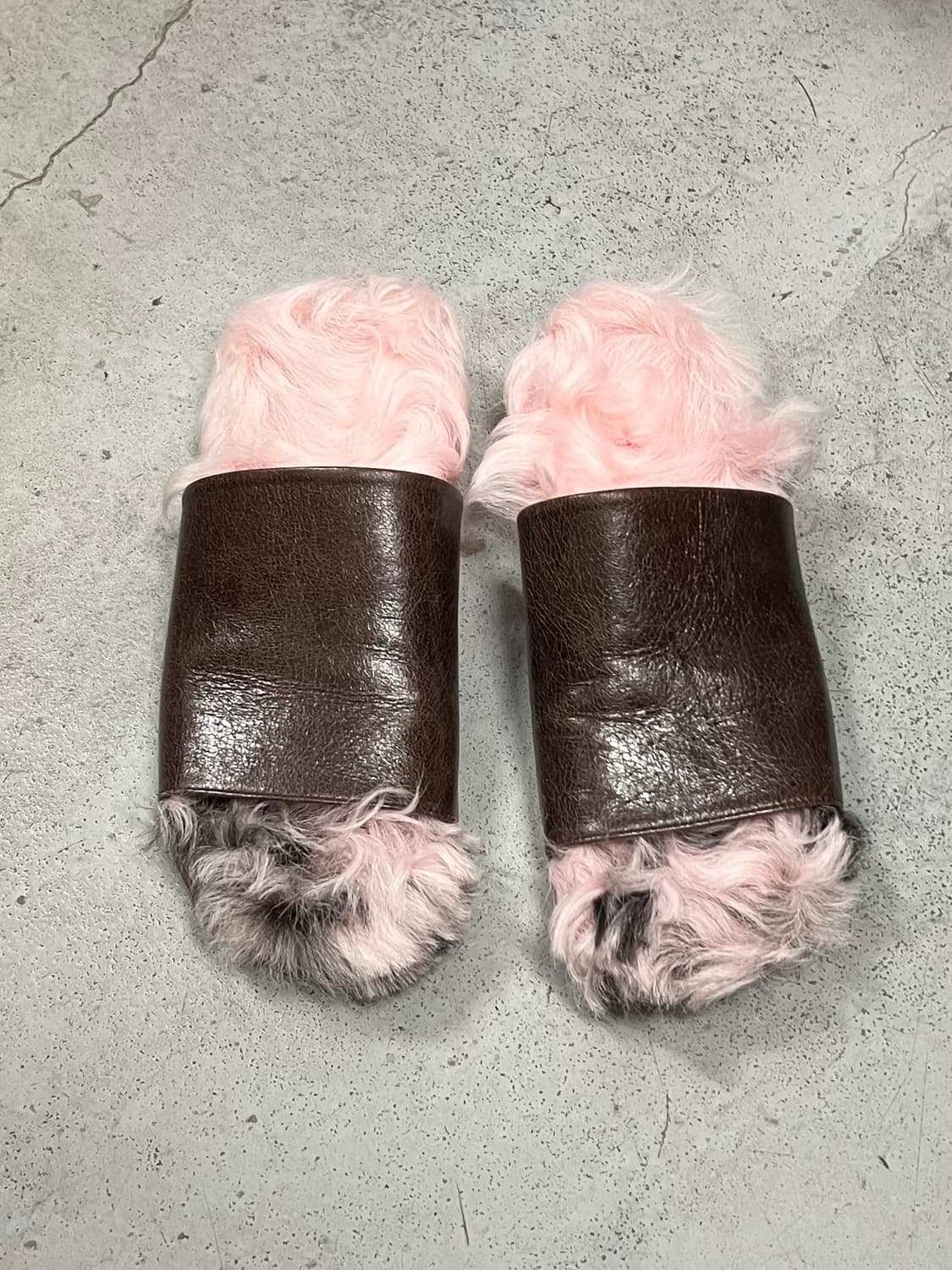 MARQUES ' ALMEIDA Fur Sandals 상품이미지2
