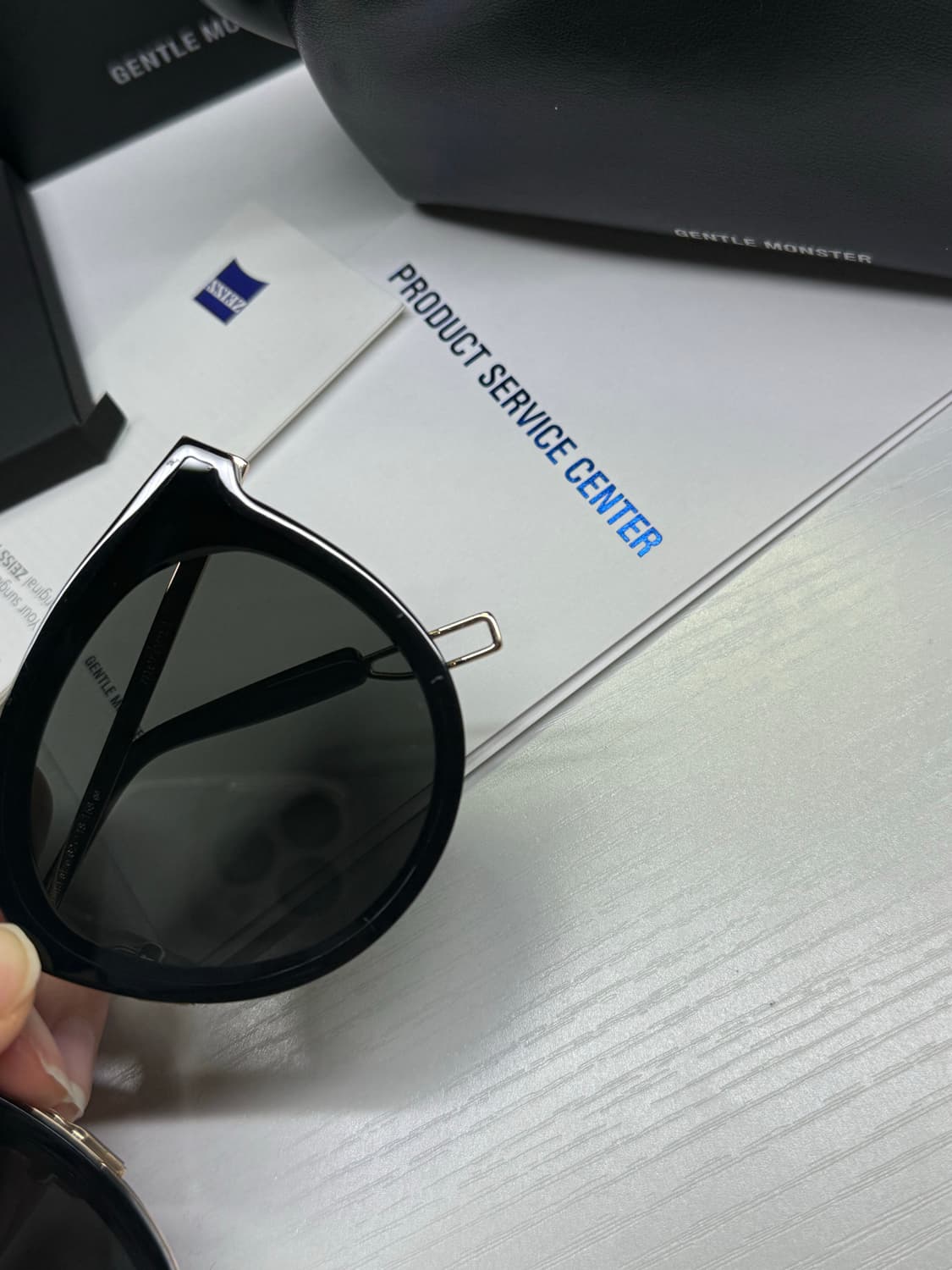 젠틀몬스터 MERLYNN-01 멀린 01 선글라스 블랙 골드 상품이미지4