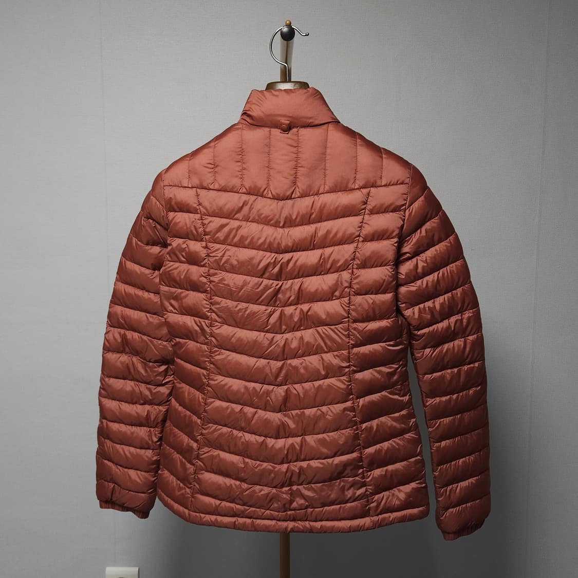 90 ) 코오롱 여성 거위털 구스 경량패딩 상품이미지5