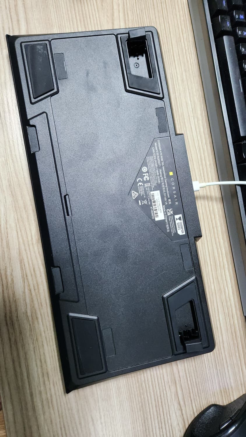 # 커세어 K70 RGB TKL 기계식 게이밍 유선 텐키리스 키보드 상품이미지7