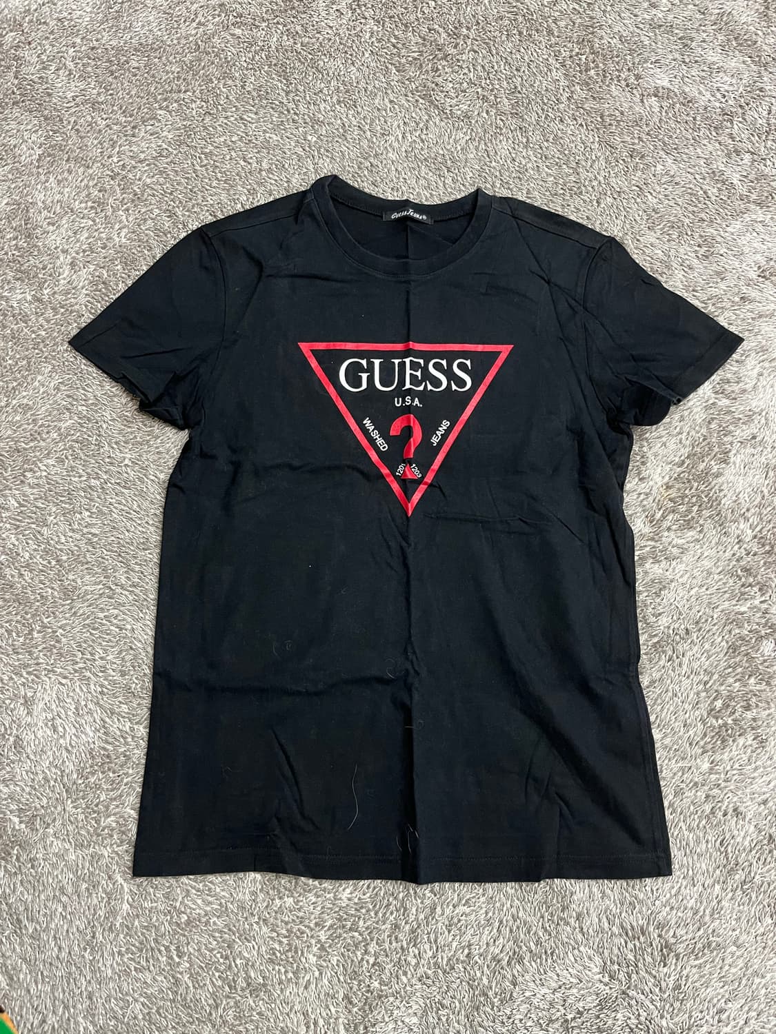 새상품 [GUESS] 게스 여성 반팔 블랙 M 상품이미지1