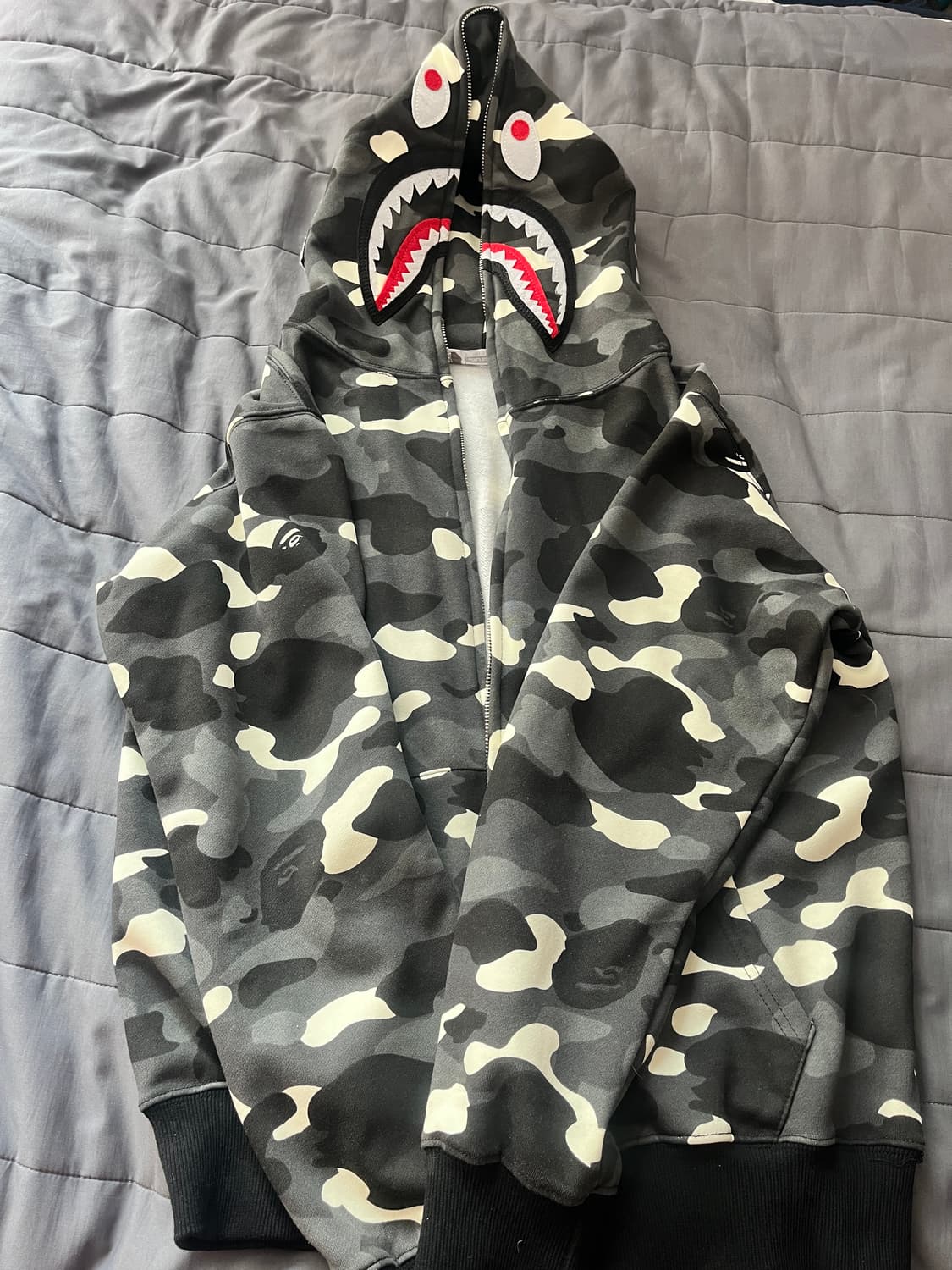 베이프 샤크 후드집업 L 상품이미지1