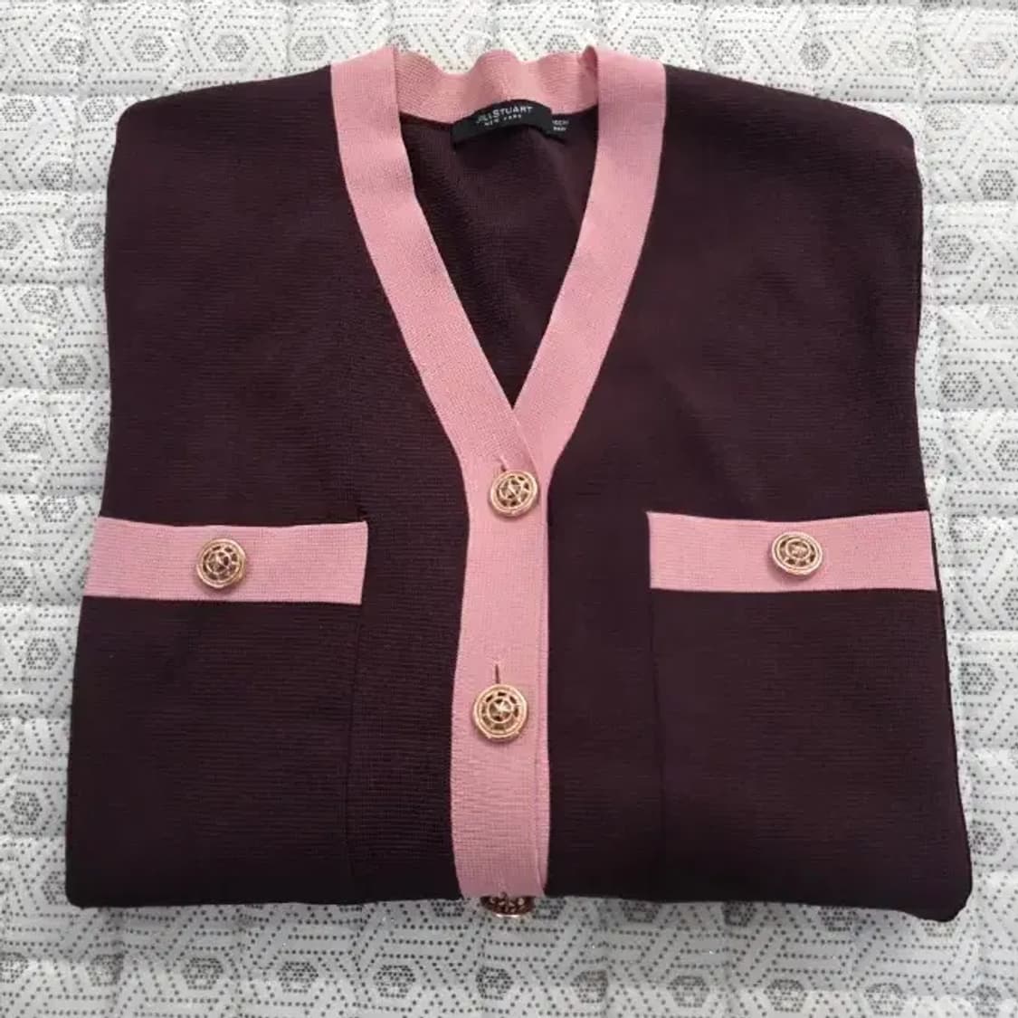 질스튜어트 뉴욕 라인배색 니트 가디건+스커트 셋업 55 상품이미지7