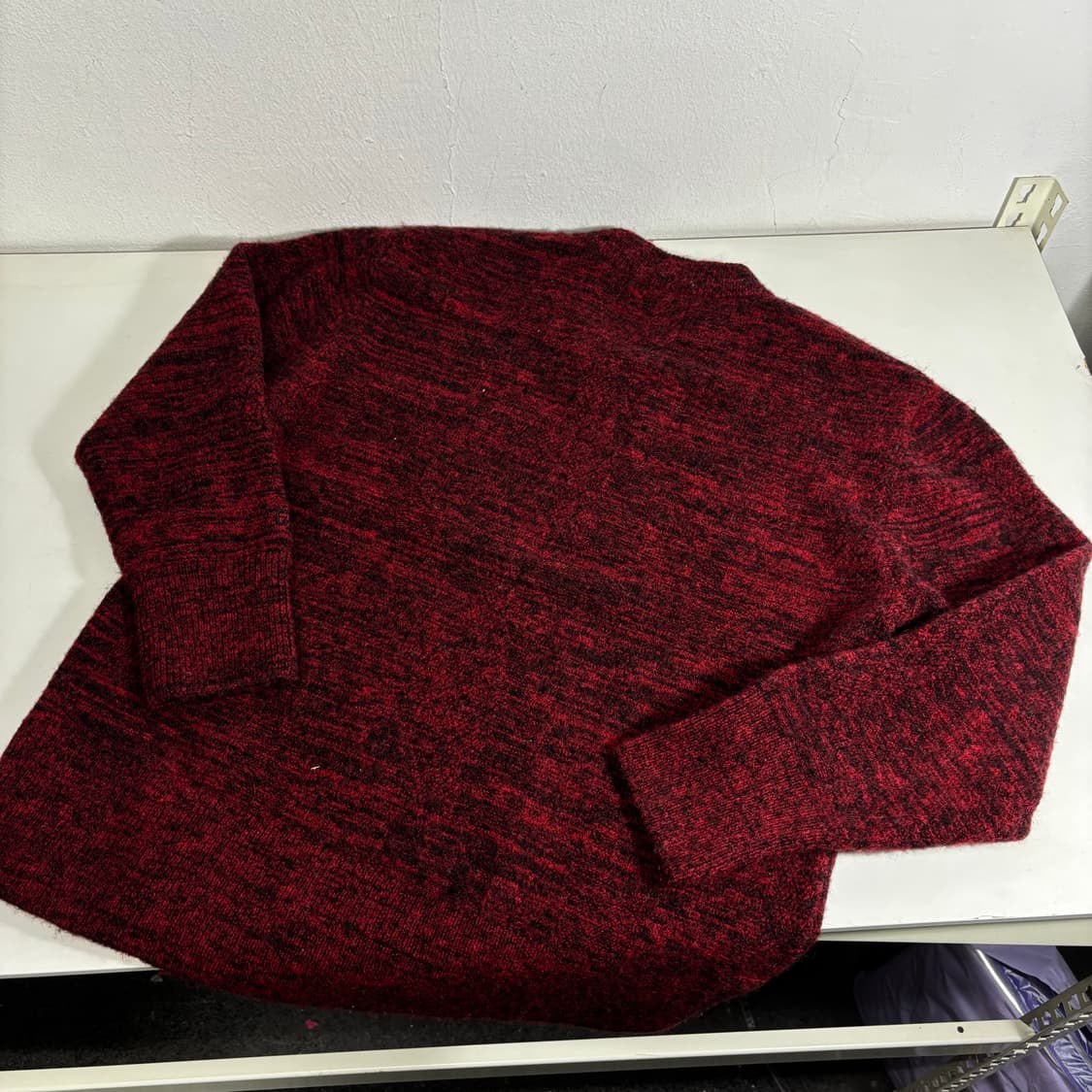 S 95 캘빈클라인 CK 다크레드 브이넥니트 상품이미지3