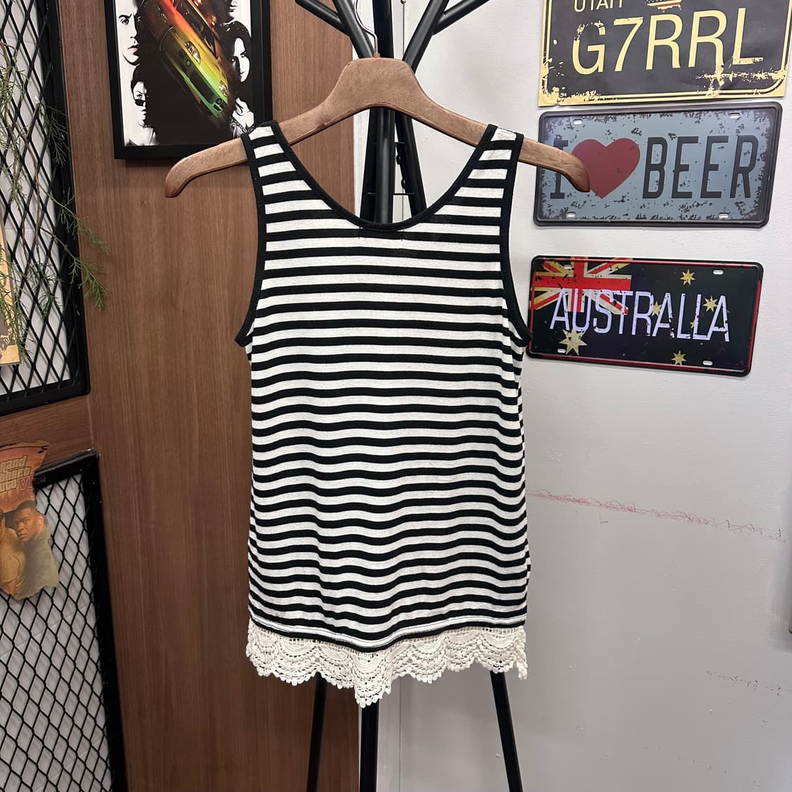 Striped Lace Detail Sleeveless Top 상품이미지2