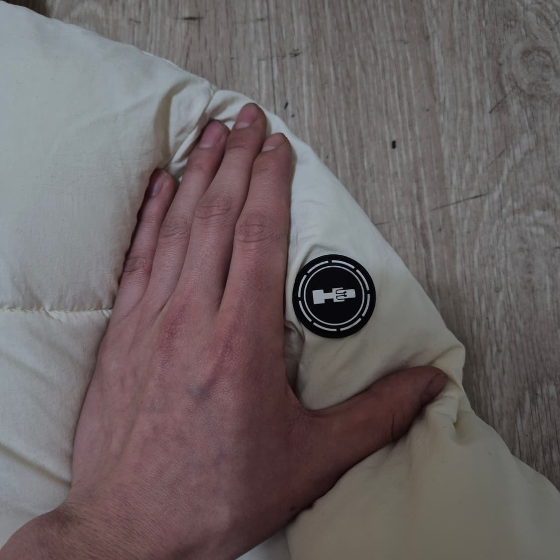 험머 와펜 화이트 다운 후드 패딩 점퍼 XL(105) 상품이미지6