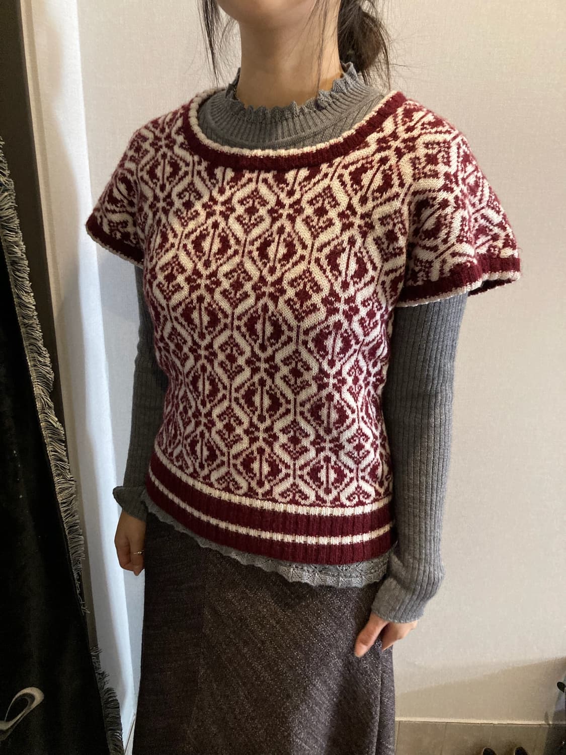 버건디 패턴 스퀘어넥 반팔 니트 상품이미지2