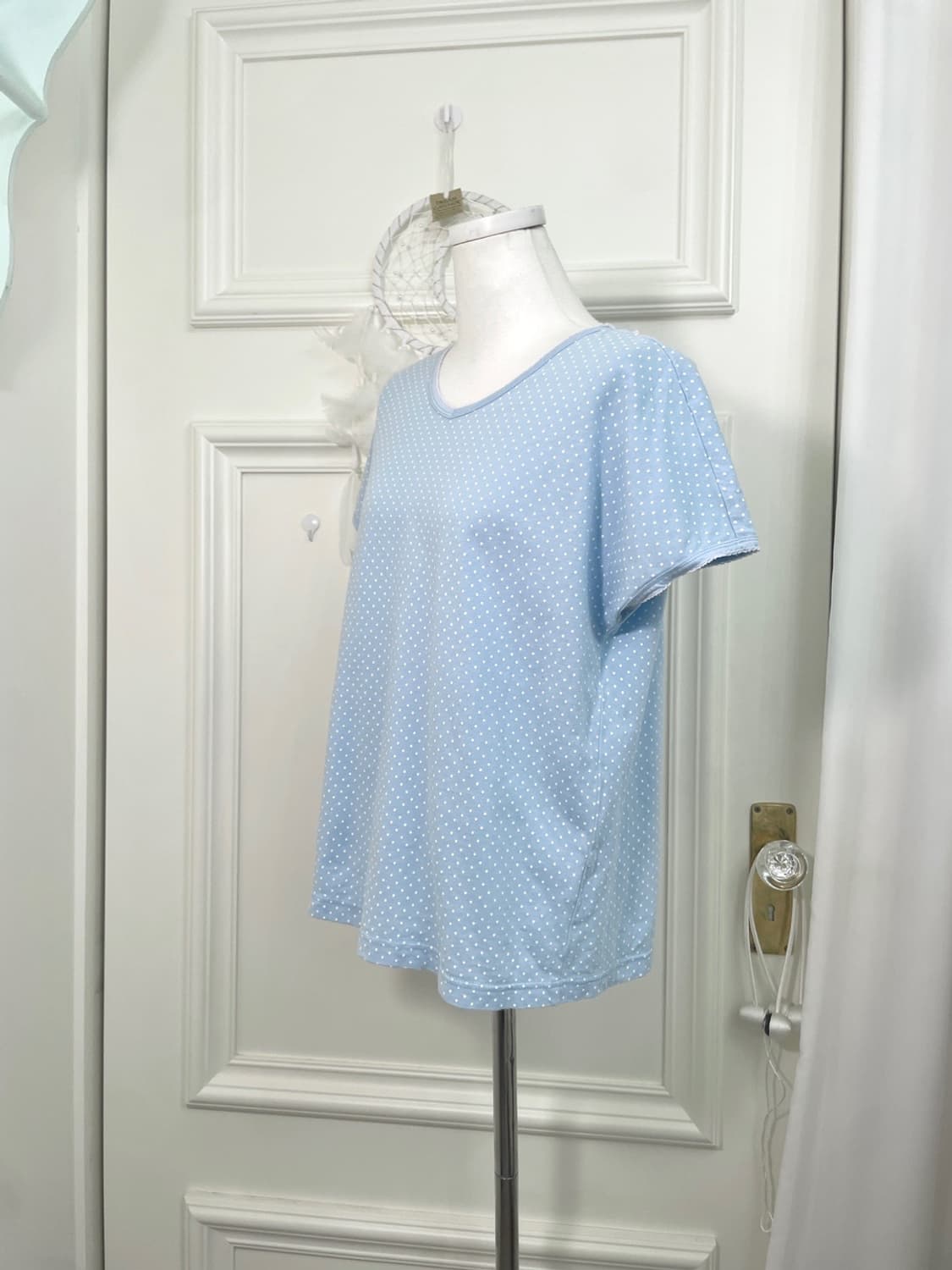 sky blue white dot half top 상품이미지2