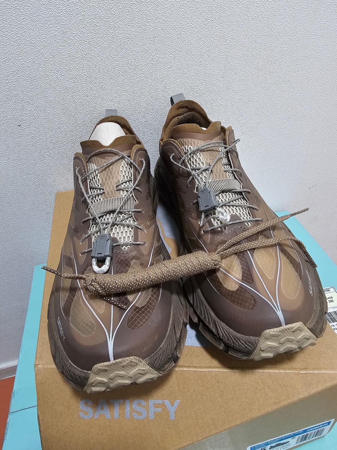 호카x새티스파이 마파테스피드4 라이트러버 상품이미지1