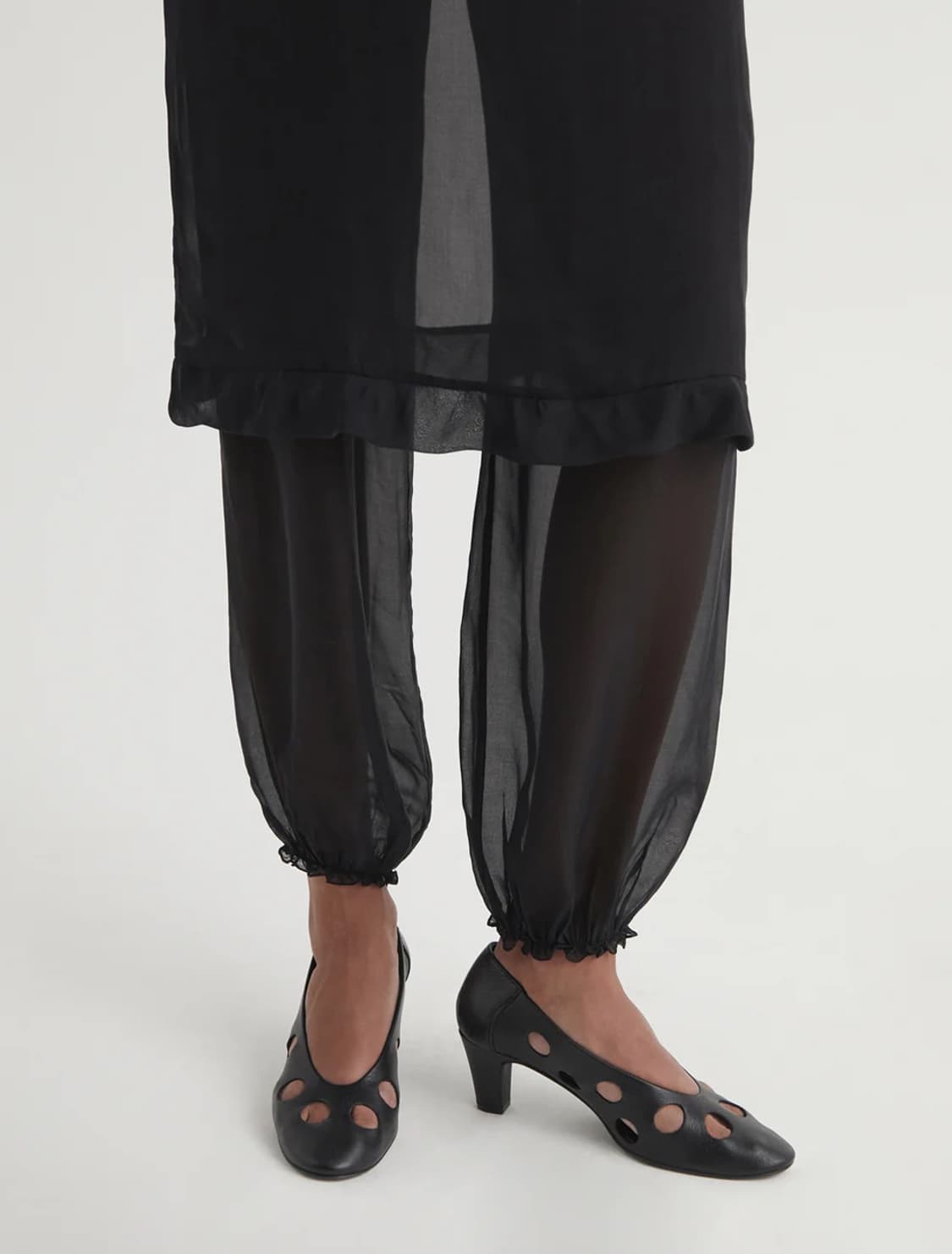 [36,38,39]팔로마울 Uma 도트 힐/블랙 상품이미지3