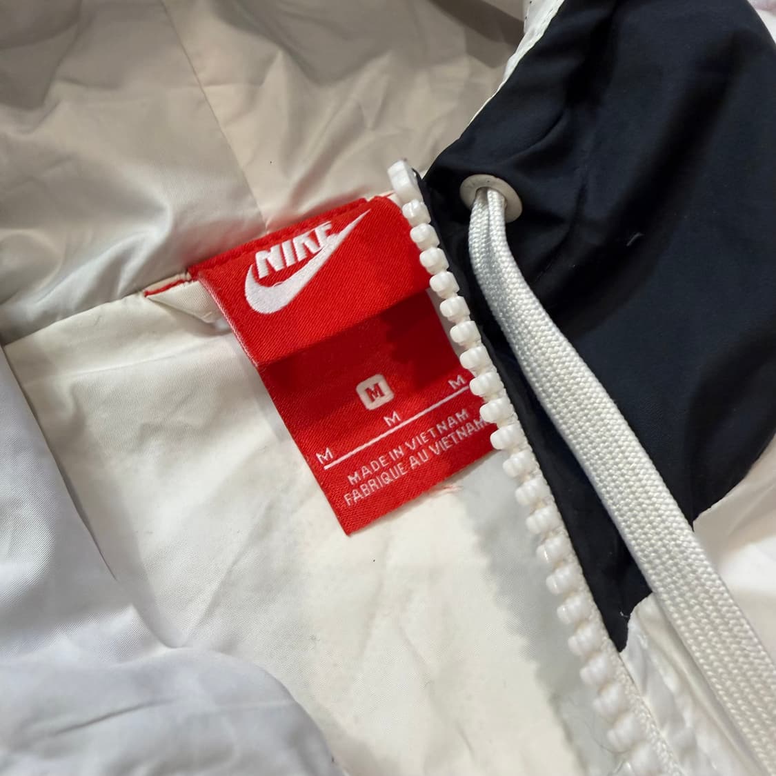 Nike (W) 윈드러너 바람막이 상품이미지4