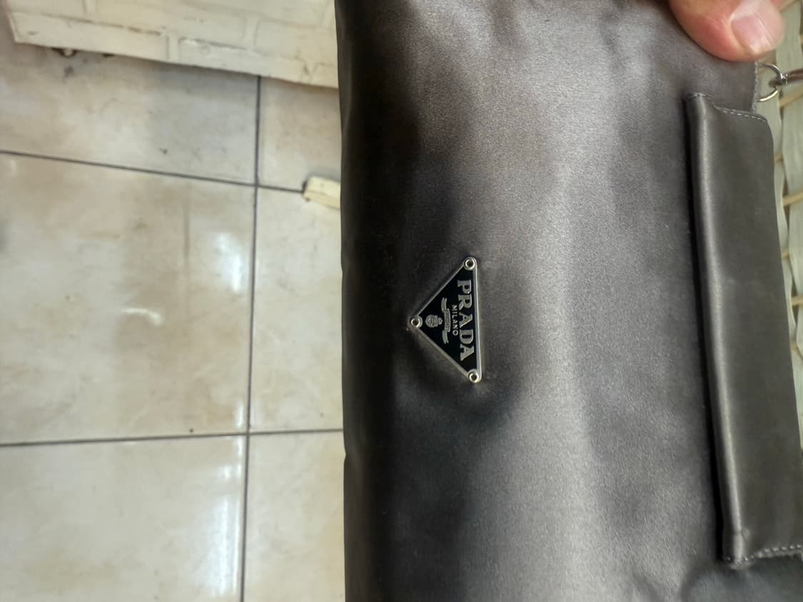 정품 프라다 실크 미니 체인 크로스백 팝니다 상품이미지2