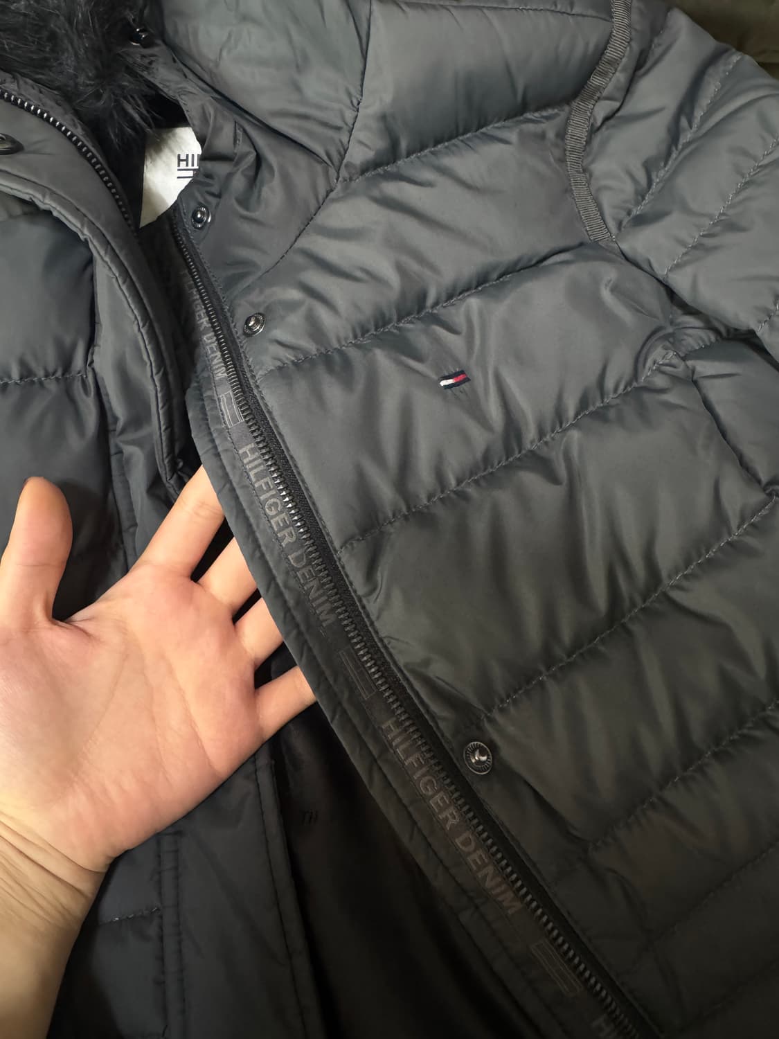 타미힐피거 우먼즈 패딩(털 탈부착 가능) 상품이미지5