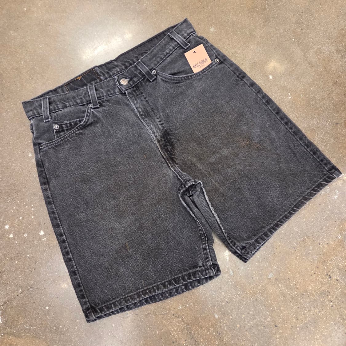 90s 리바이스 Made in USA 블랙진 데님 반바지 상품이미지2