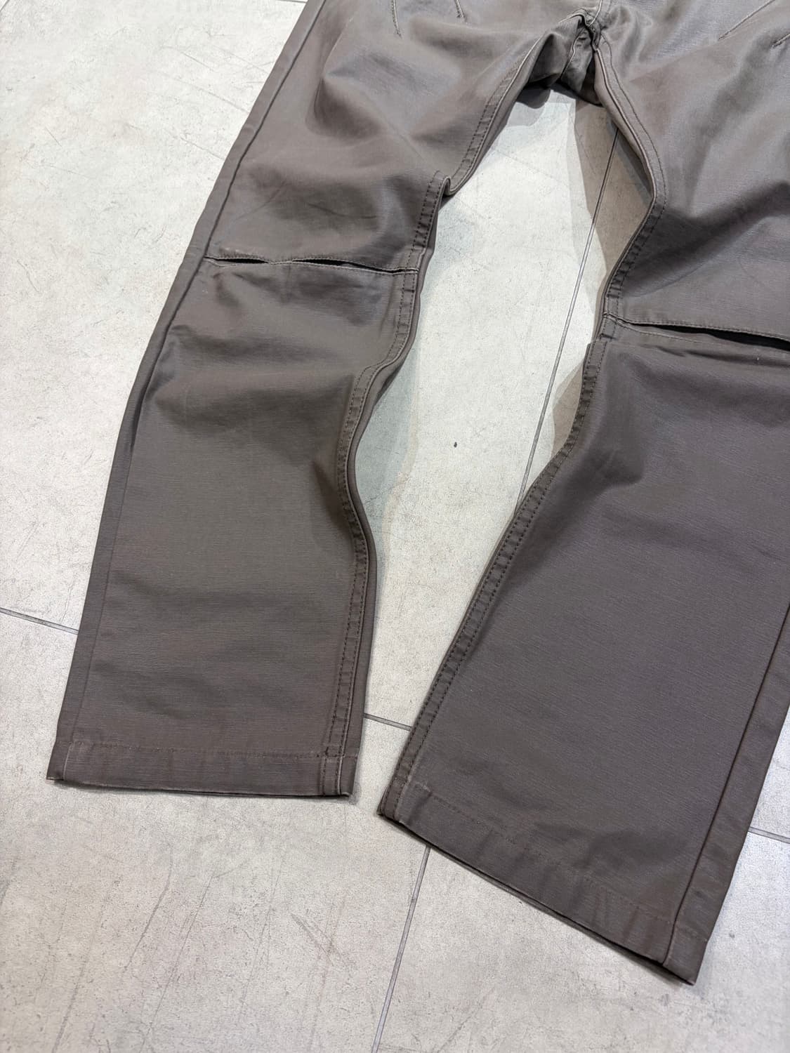 Tornado mart 토네이도 마트 버튼 디테일 팬츠  상품이미지3