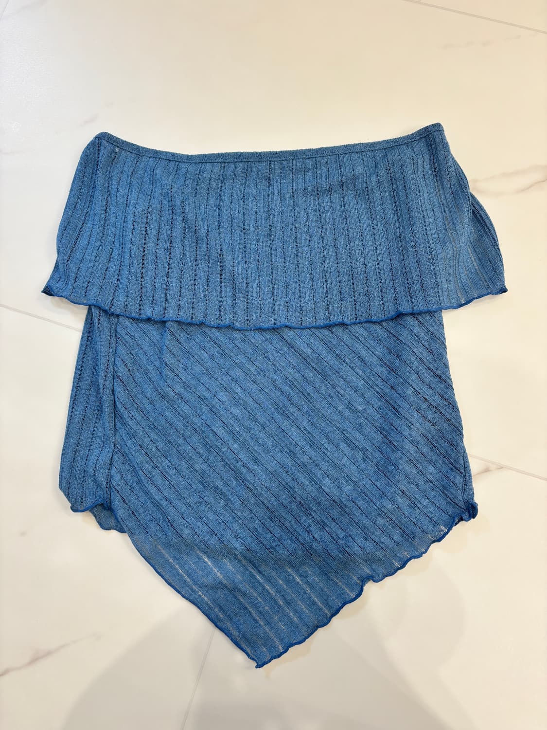 폴리수엠 polysooem 펀치 레이스 오프숄더 탑 (블루) 상품이미지4