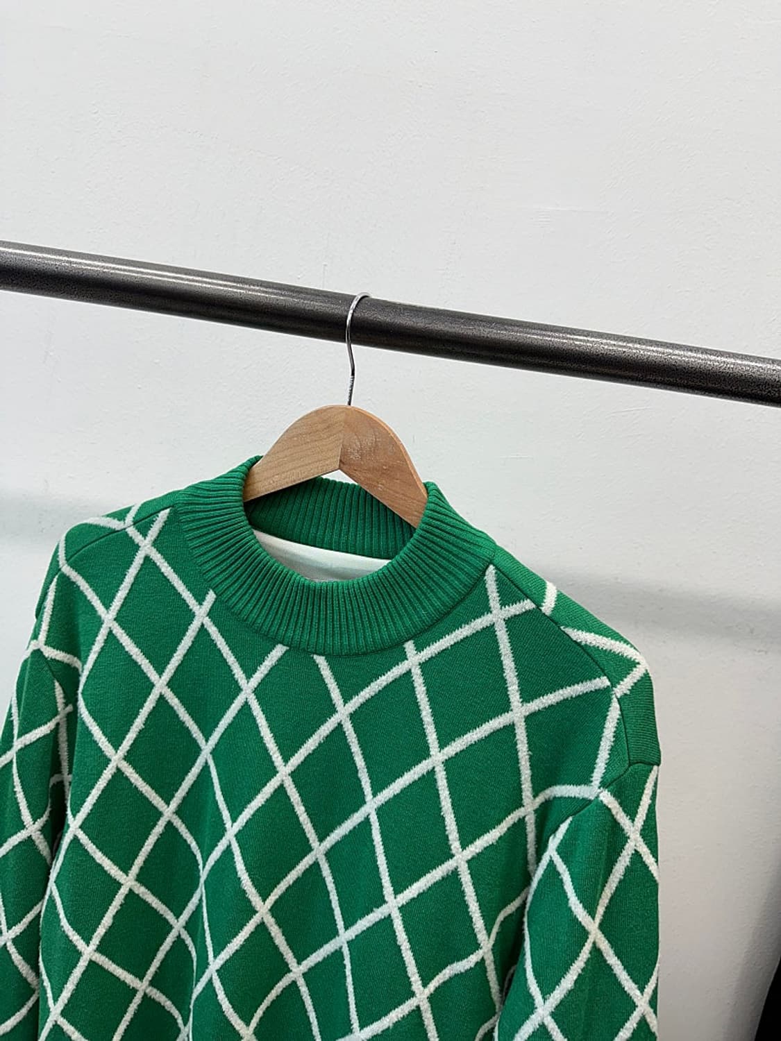 105) 캘러웨이 로고자수 방풍니트 상품이미지2