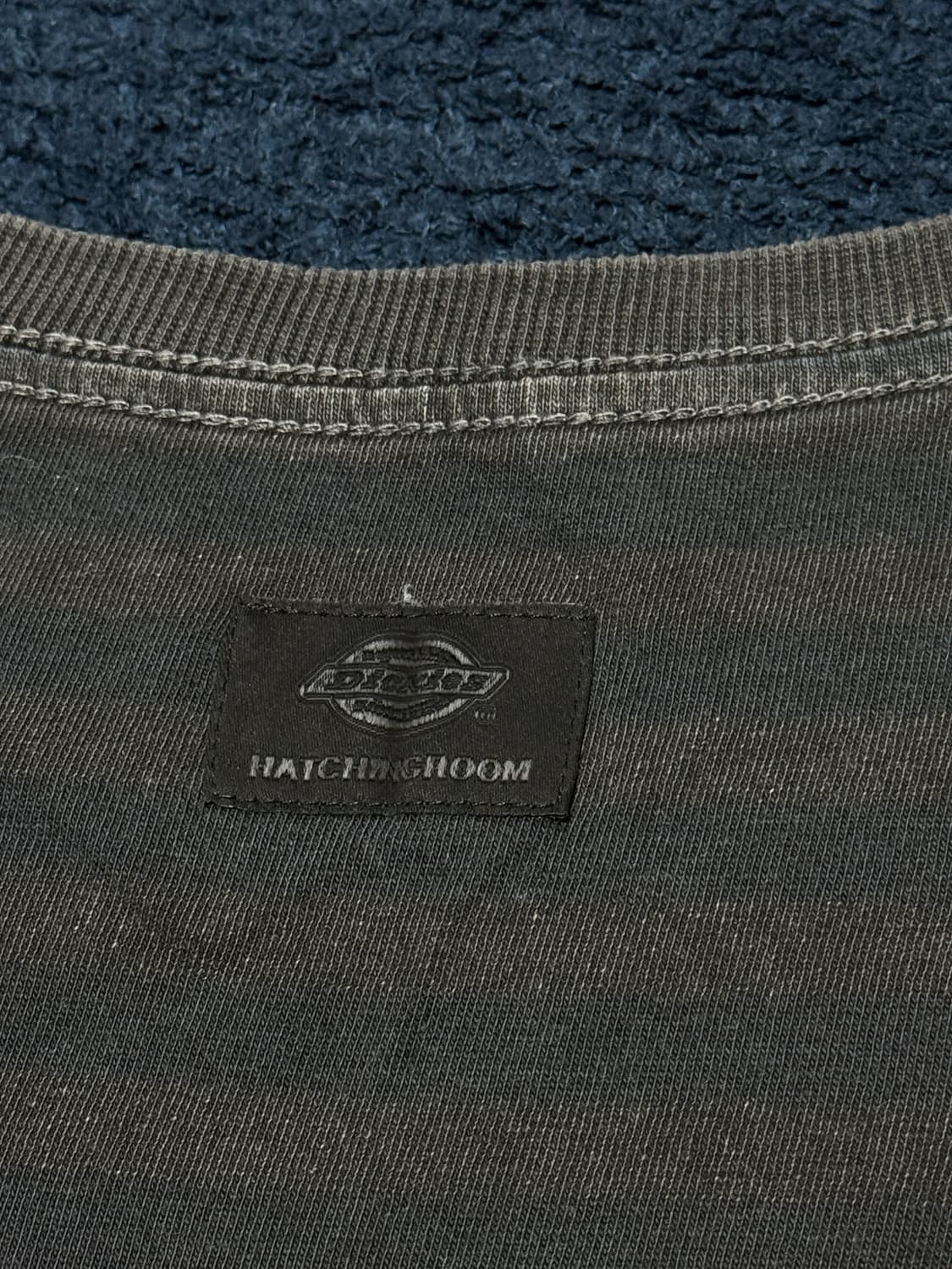 해칭룸 디키즈 VTG 스트라이프 티셔츠 Dyed Blue [2사이즈] 상품이미지4