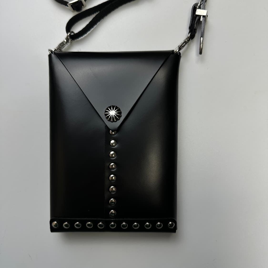 TOGA Leather Shoulder Pouch 토가 숄더백 파우치 상품이미지2