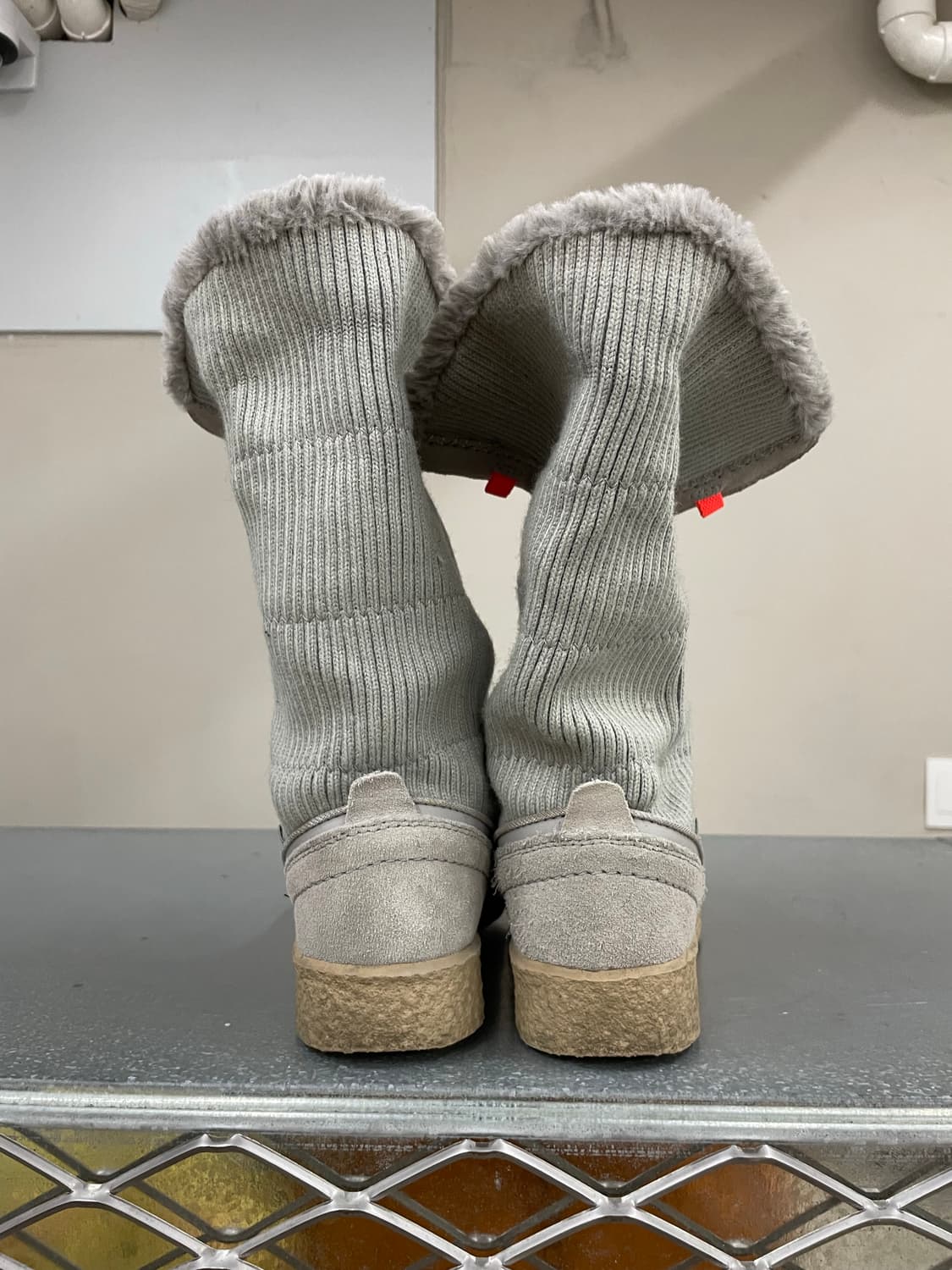 뉴발란스 니트 퍼 부츠 그레이 230 상품이미지3