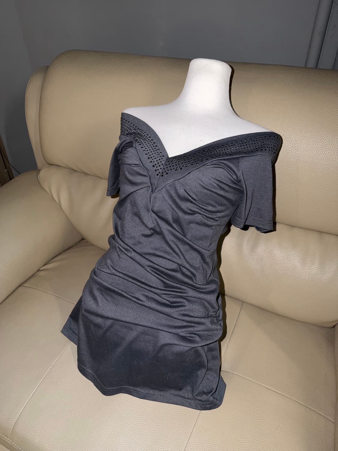off-shoulder back eyelet shirring top 상품이미지1