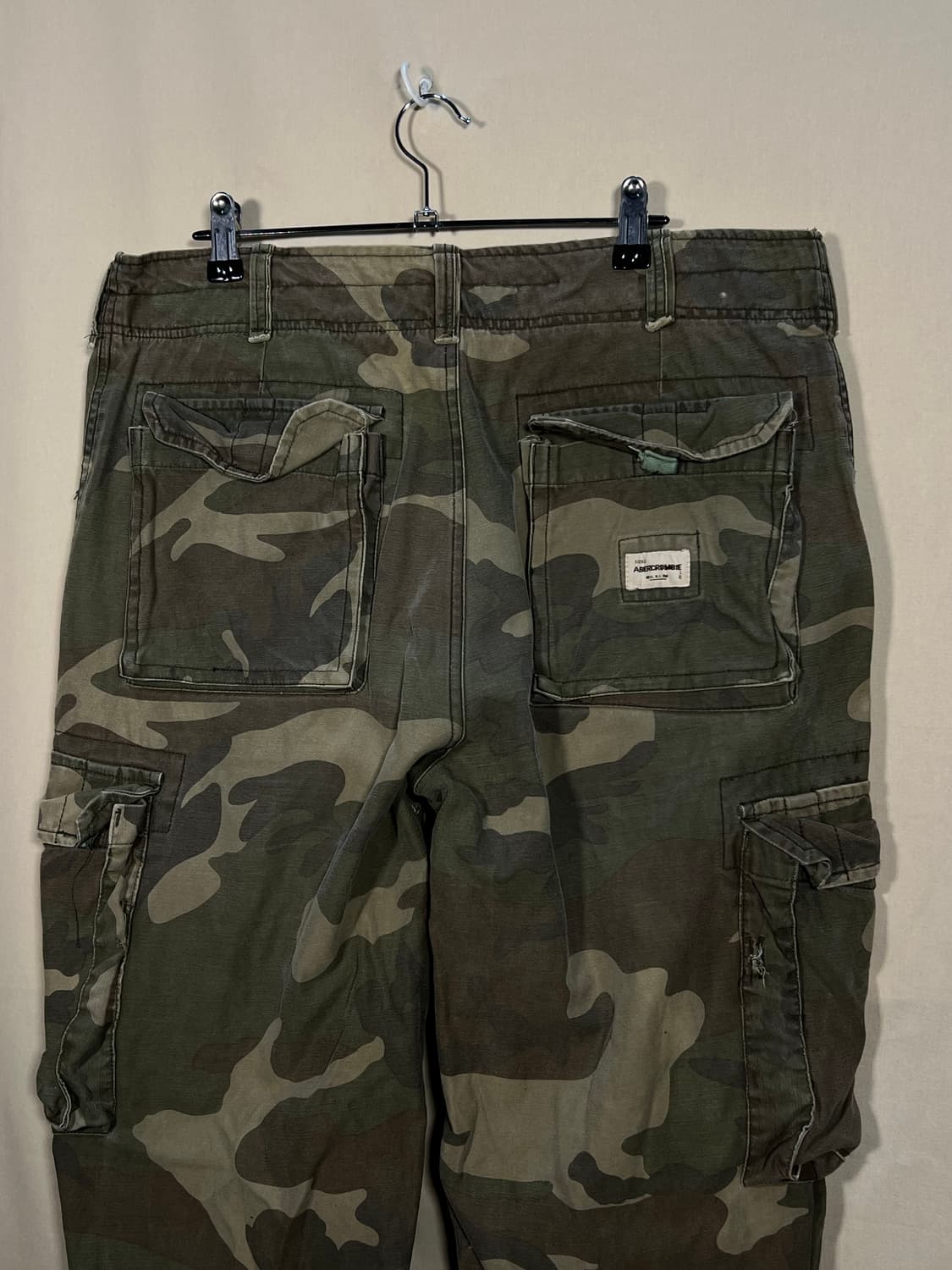 아베크롬비 90s 레트로 카모 카고팬츠 처분  상품이미지3