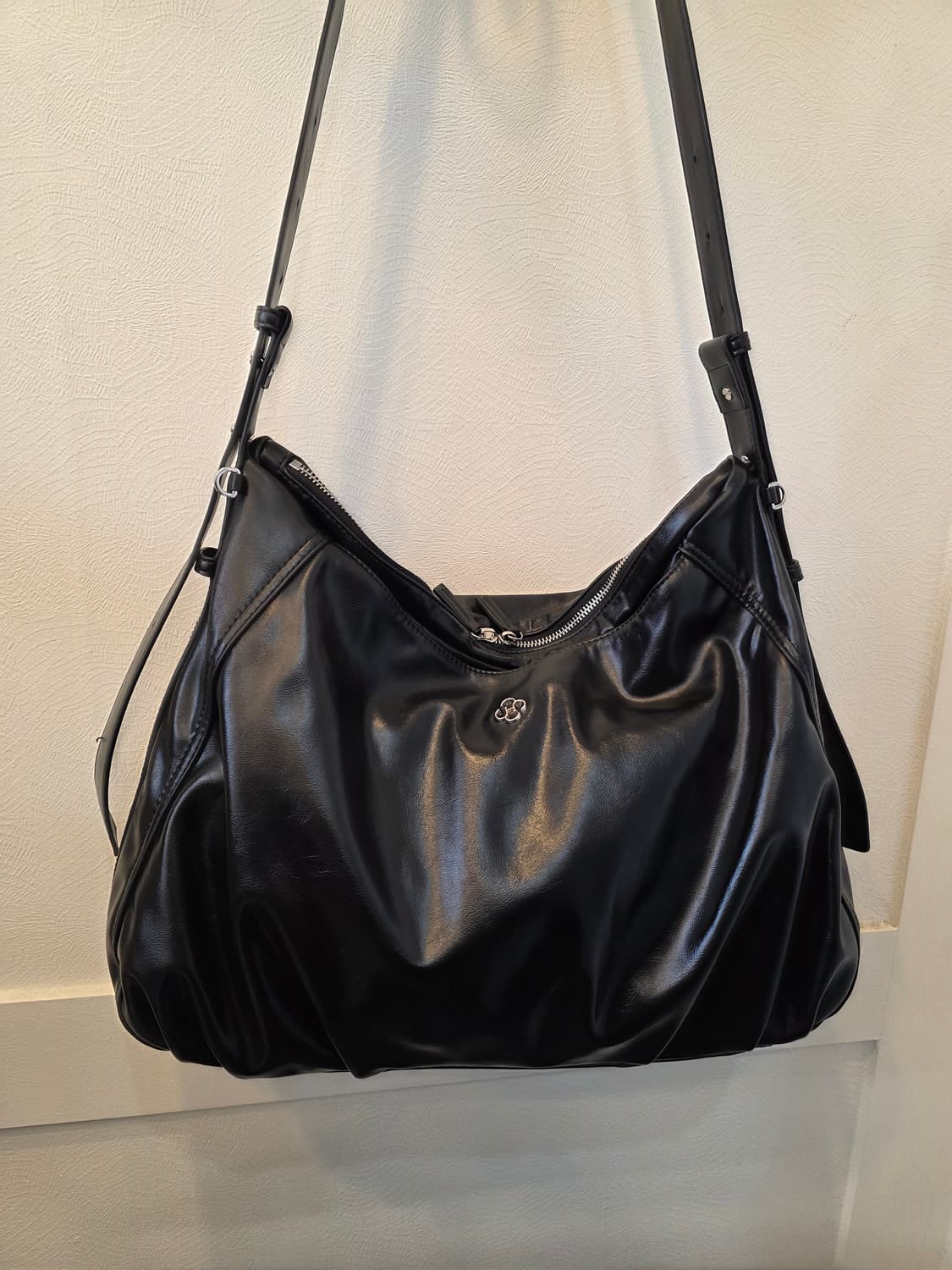 히어리구효민 구디나인 포켓 빅 백 블랙 상품이미지1