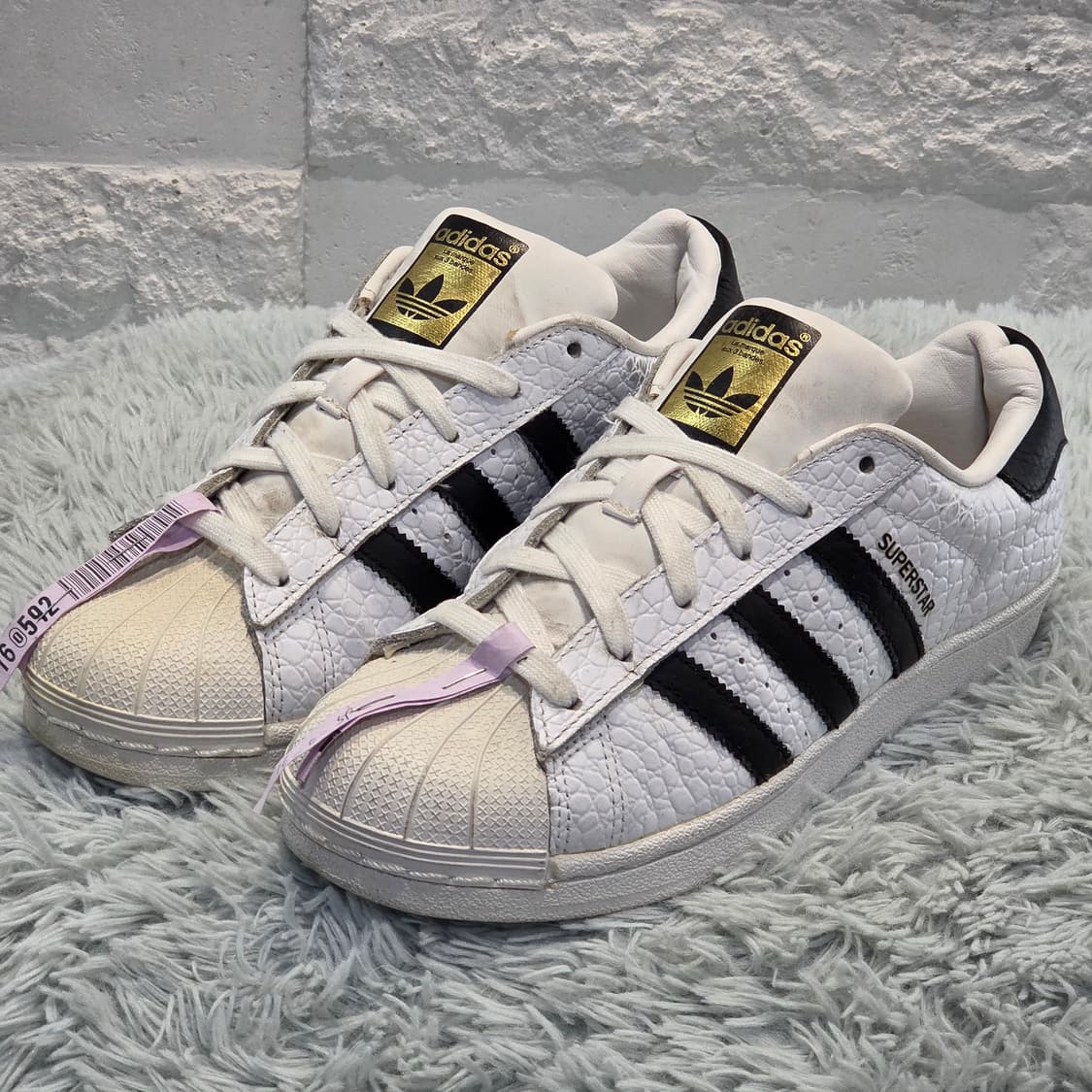 6a-7:아디다스 슈퍼스타 파이톤 패턴 화이트 블랙(225)-세탁 상품이미지1