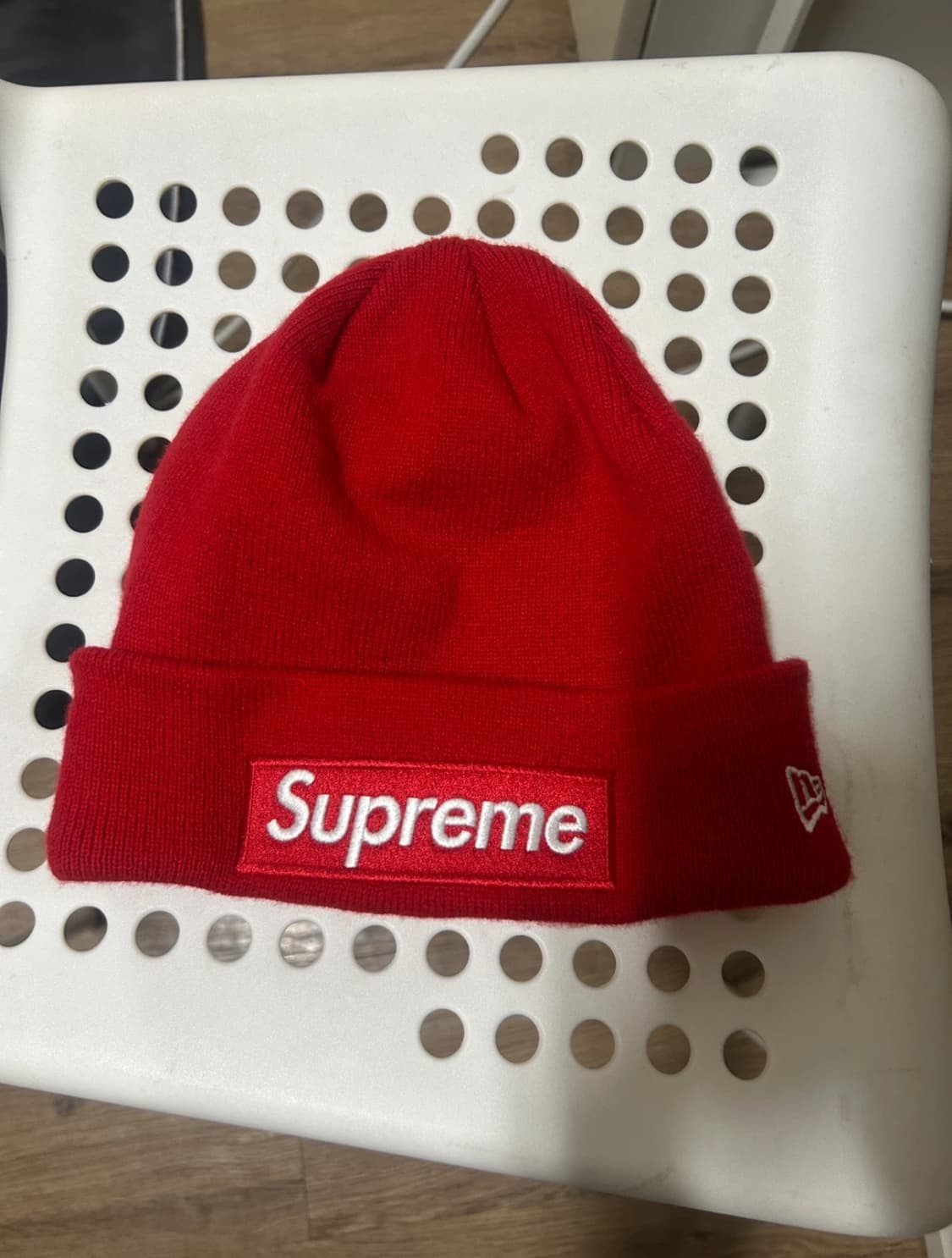 슈프림 뉴에라 박스로고 비니 레드 상품이미지3