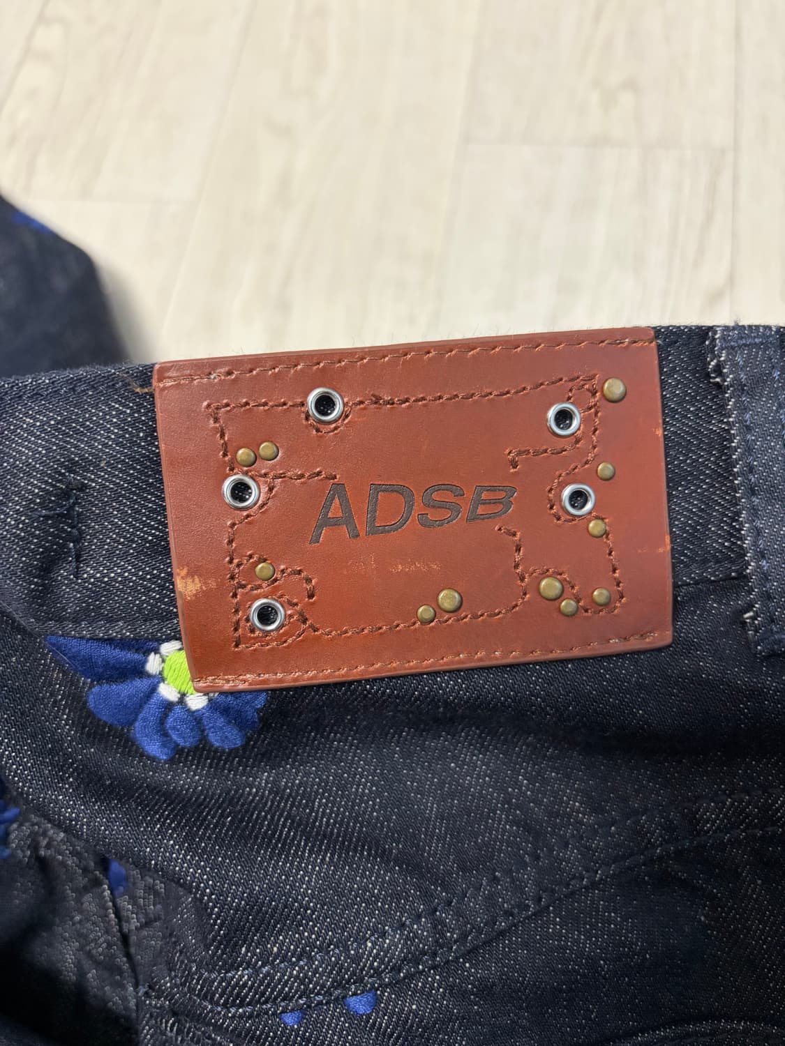 앤더슨벨 플라워 엠브로이더리 카펜터 진 apa733m, 28사이즈 상품이미지3